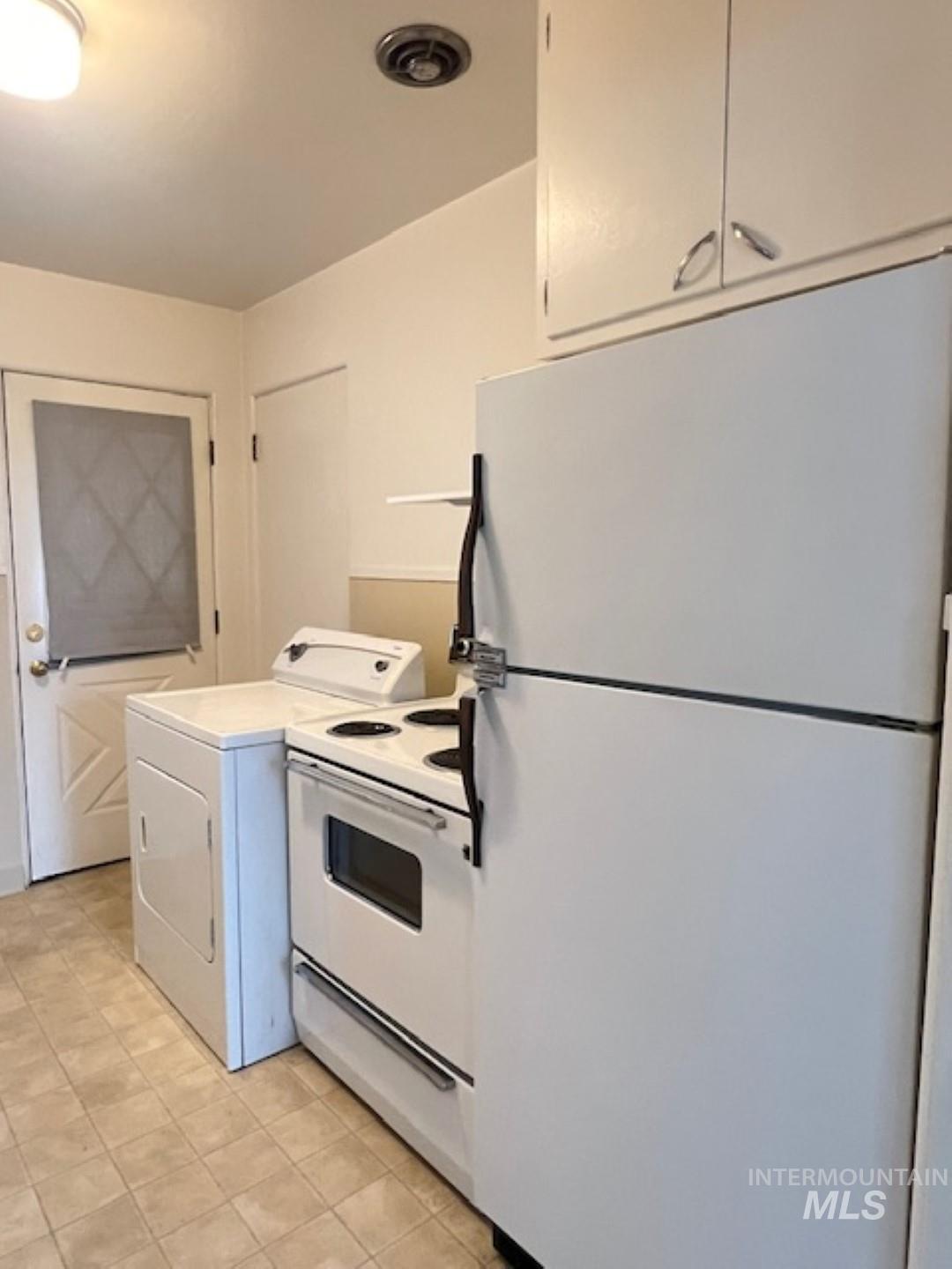 227 Prospect Ave, Lewiston, Idaho 83501, 1 Bedroom, 1 Bathroom, Residential Income For Sale, Price $505,000, 98924021