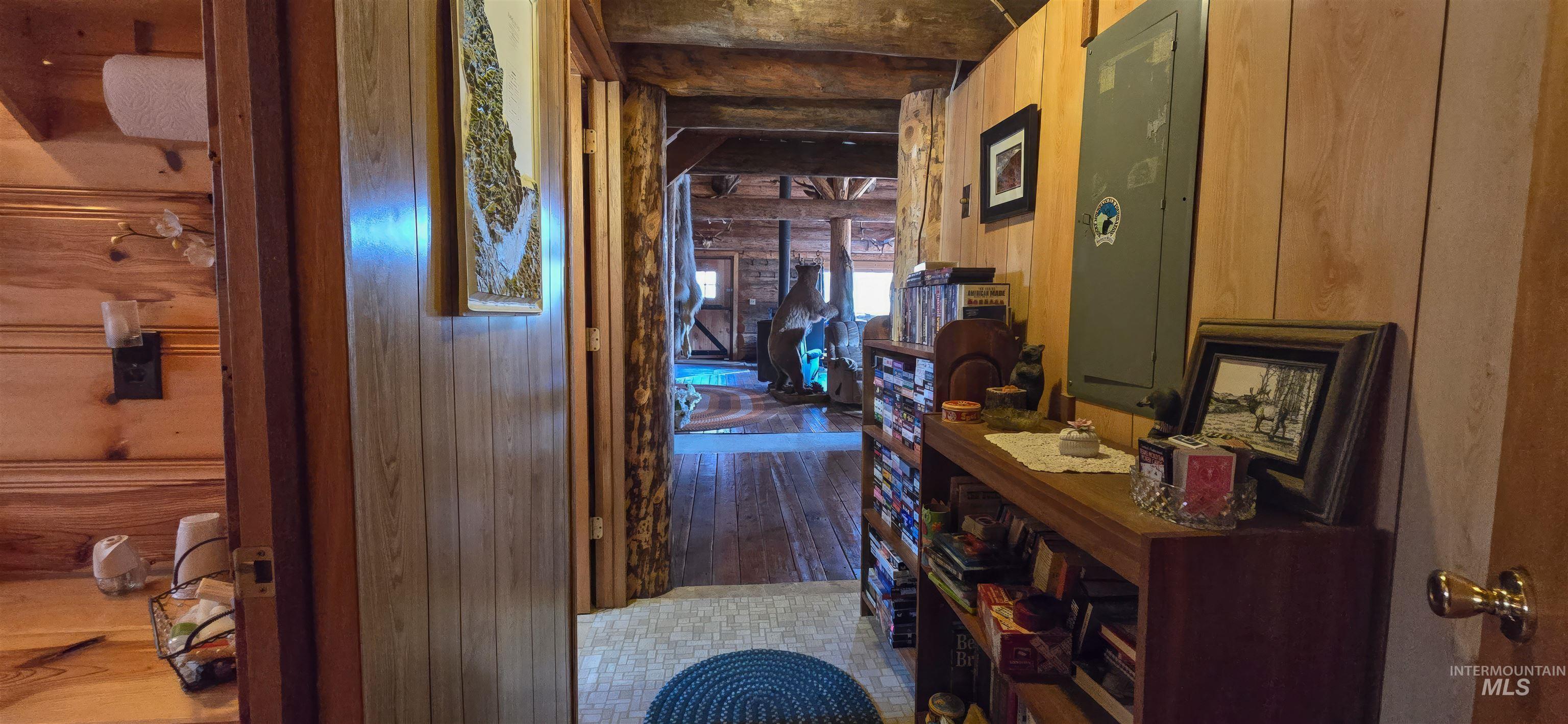 2742 Dixie Road, Dixie, Idaho 83525, 9 Bedrooms, 5 Bathrooms, Residential For Sale, Price $1,199,000, 98924058