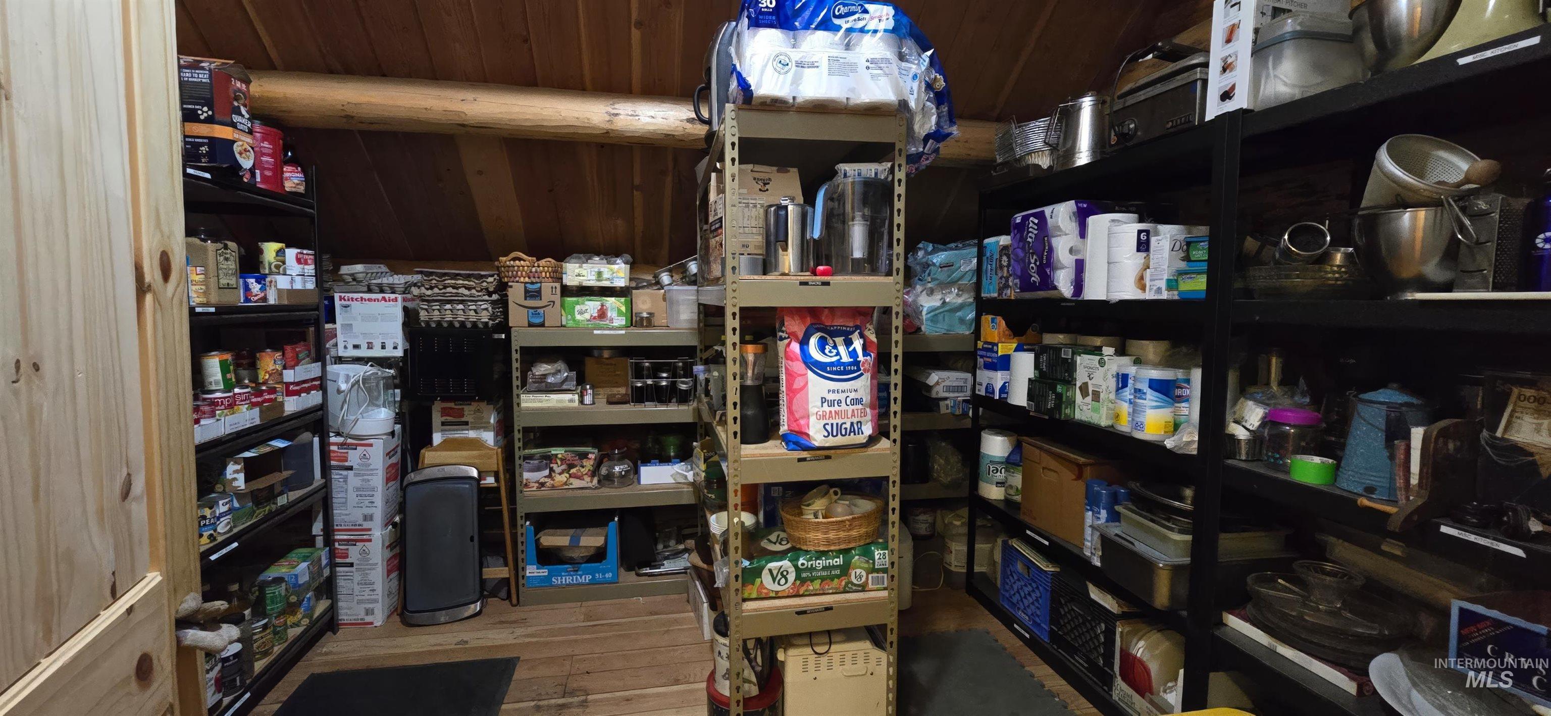 2742 Dixie Road, Dixie, Idaho 83525, 9 Bedrooms, 5 Bathrooms, Residential For Sale, Price $1,199,000, 98924058