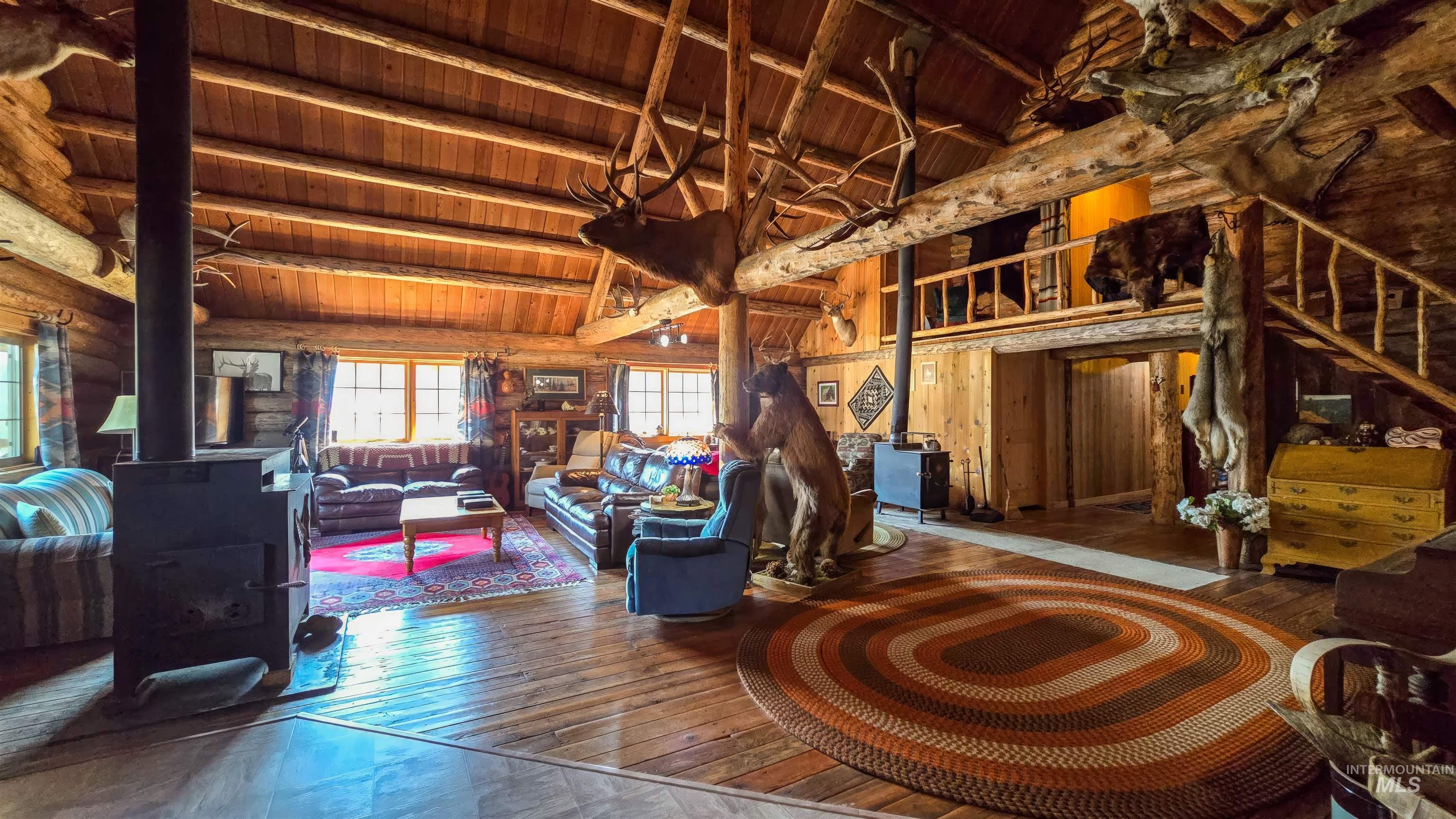 2742 Dixie Road, Dixie, Idaho 83525, 9 Bedrooms, 5 Bathrooms, Residential For Sale, Price $1,199,000, 98924058