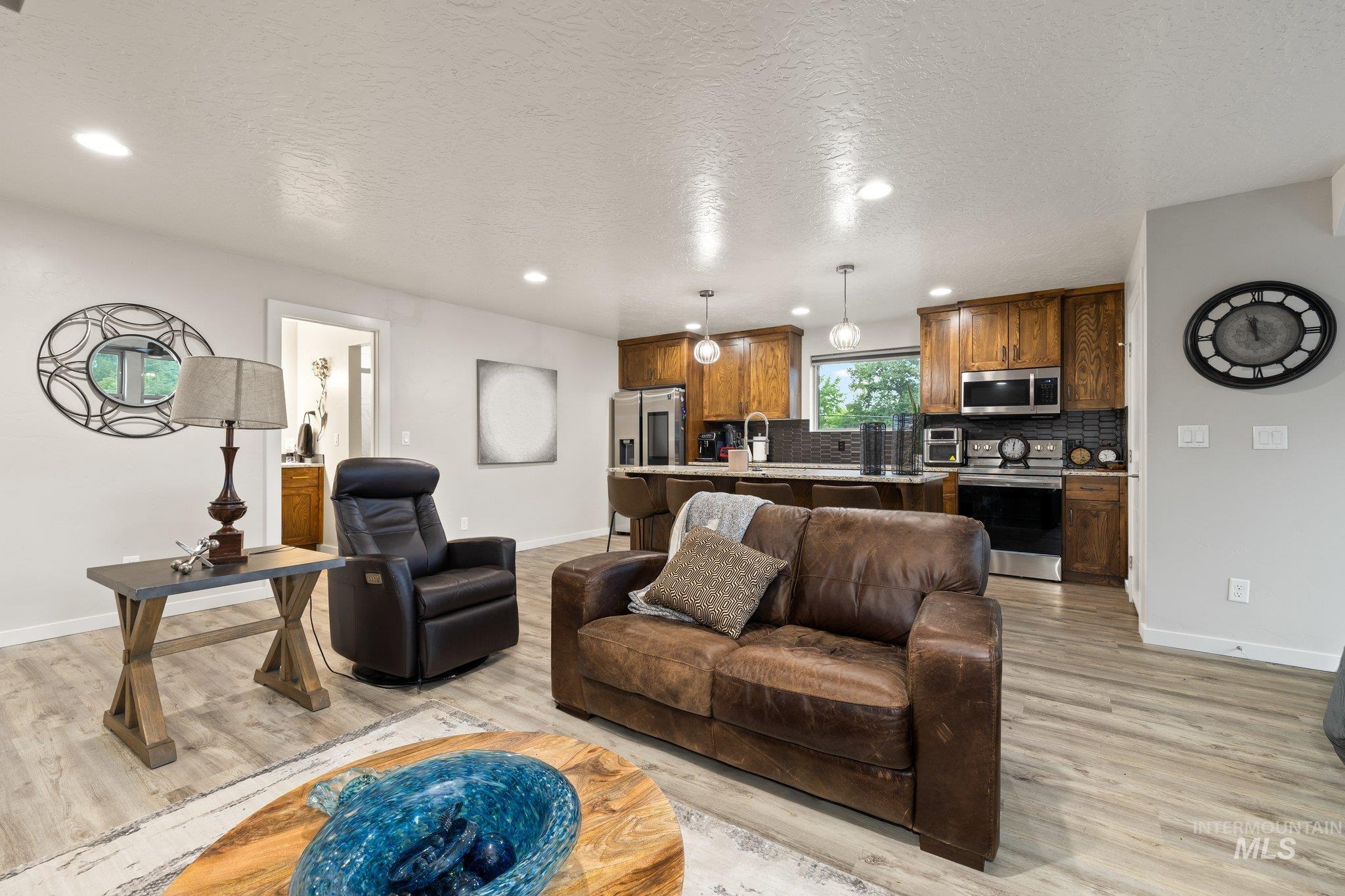 407 Ofarrell, Boise, Idaho 83702, 3 Bedrooms, 2 Bathrooms, Residential Income For Sale, Price $1,024,900, 98924100