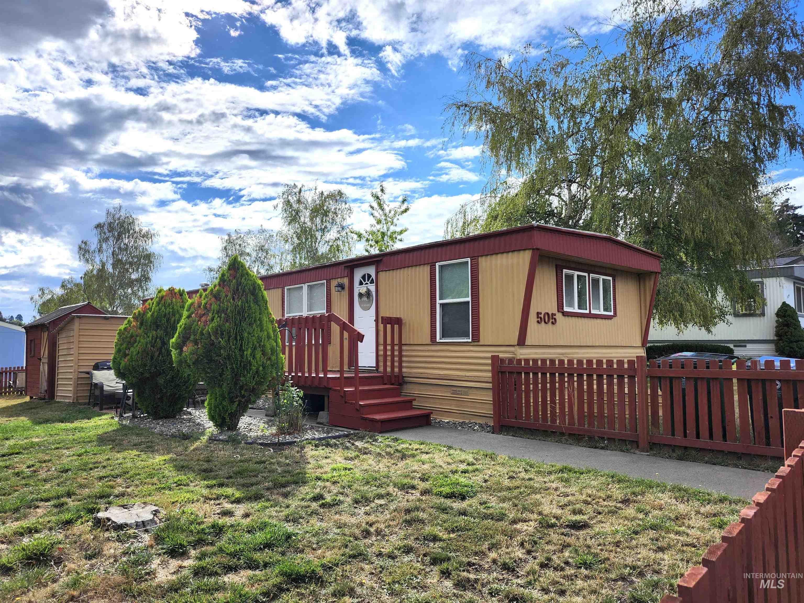 411 N Almon, Moscow, Idaho 83843, 2 Bedrooms, 1 Bathroom, Residential For Sale, Price $45,000, 98924116