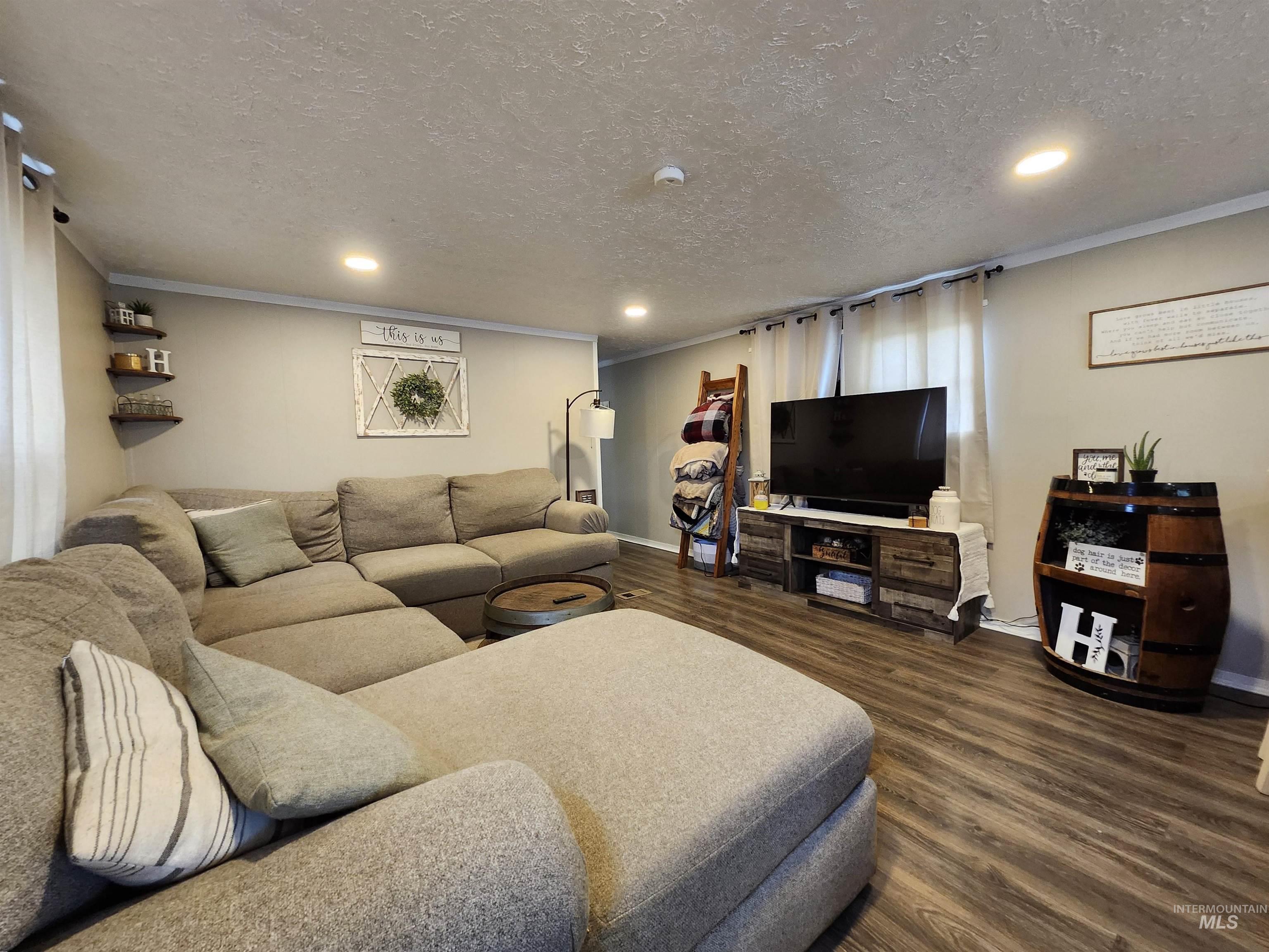 411 N Almon, Moscow, Idaho 83843, 2 Bedrooms, 1 Bathroom, Residential For Sale, Price $45,000, 98924116