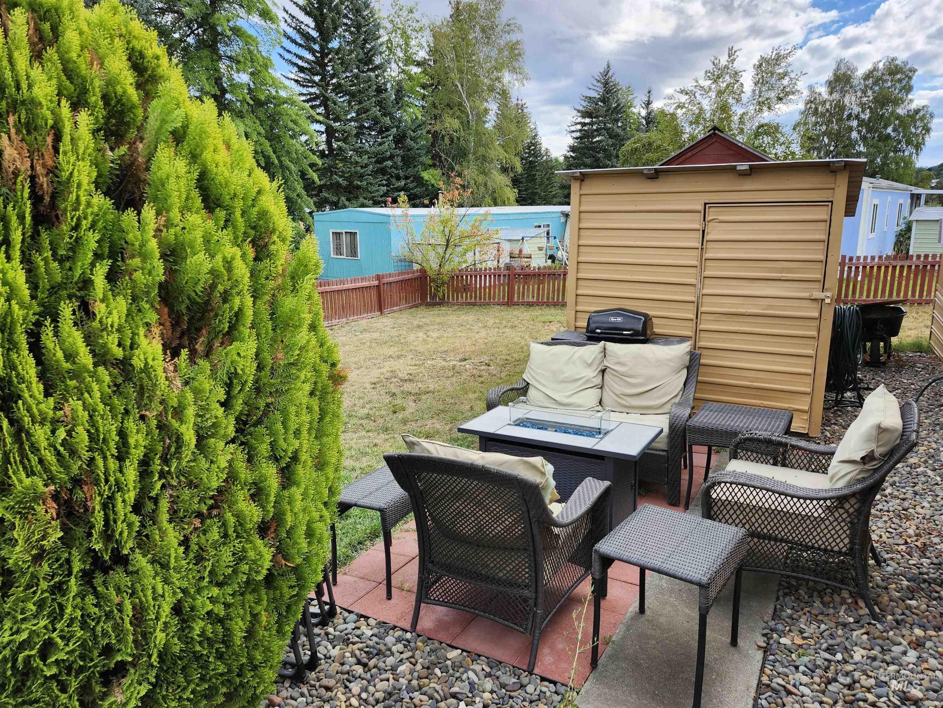 411 N Almon, Moscow, Idaho 83843, 2 Bedrooms, 1 Bathroom, Residential For Sale, Price $45,000, 98924116