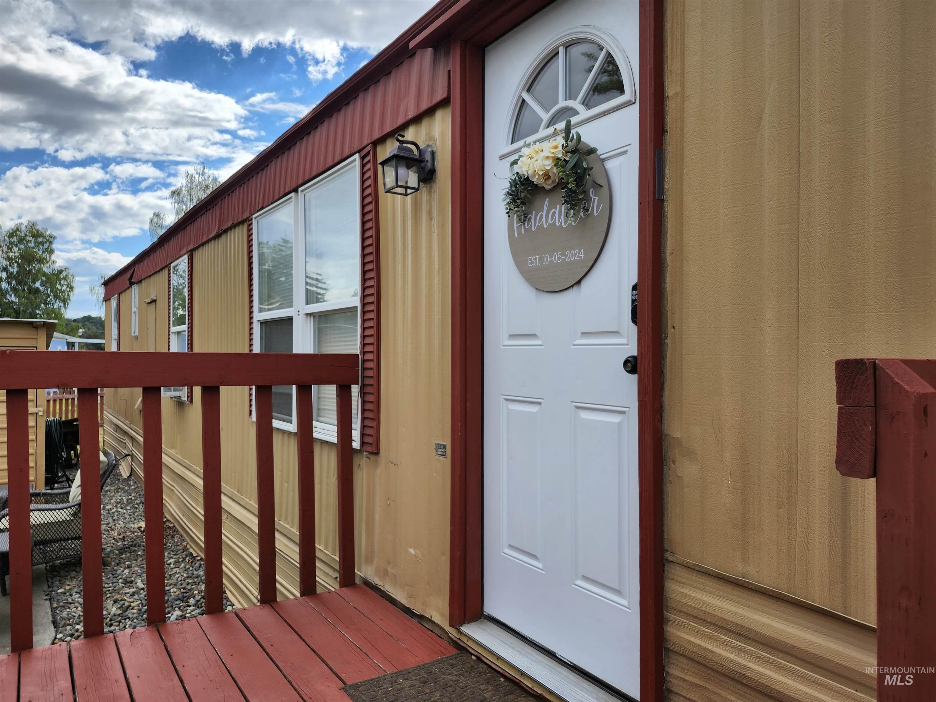 411 N Almon, Moscow, Idaho 83843, 2 Bedrooms, 1 Bathroom, Residential For Sale, Price $45,000, 98924116