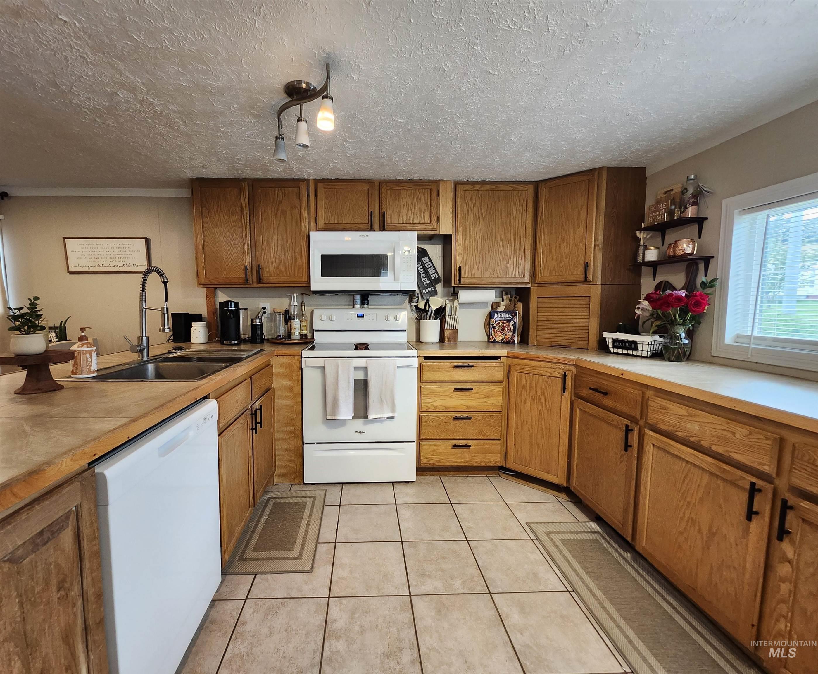 411 N Almon, Moscow, Idaho 83843, 2 Bedrooms, 1 Bathroom, Residential For Sale, Price $45,000, 98924116