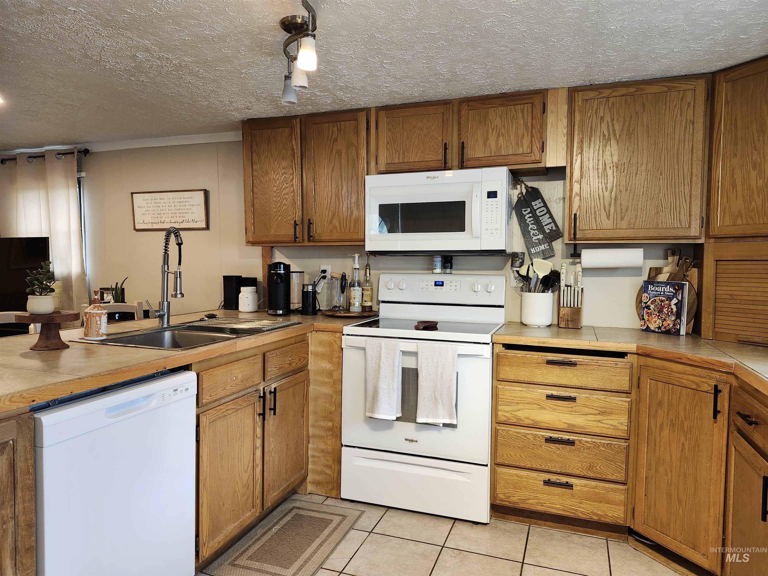 411 N Almon, Moscow, Idaho 83843, 2 Bedrooms, 1 Bathroom, Residential For Sale, Price $45,000, 98924116