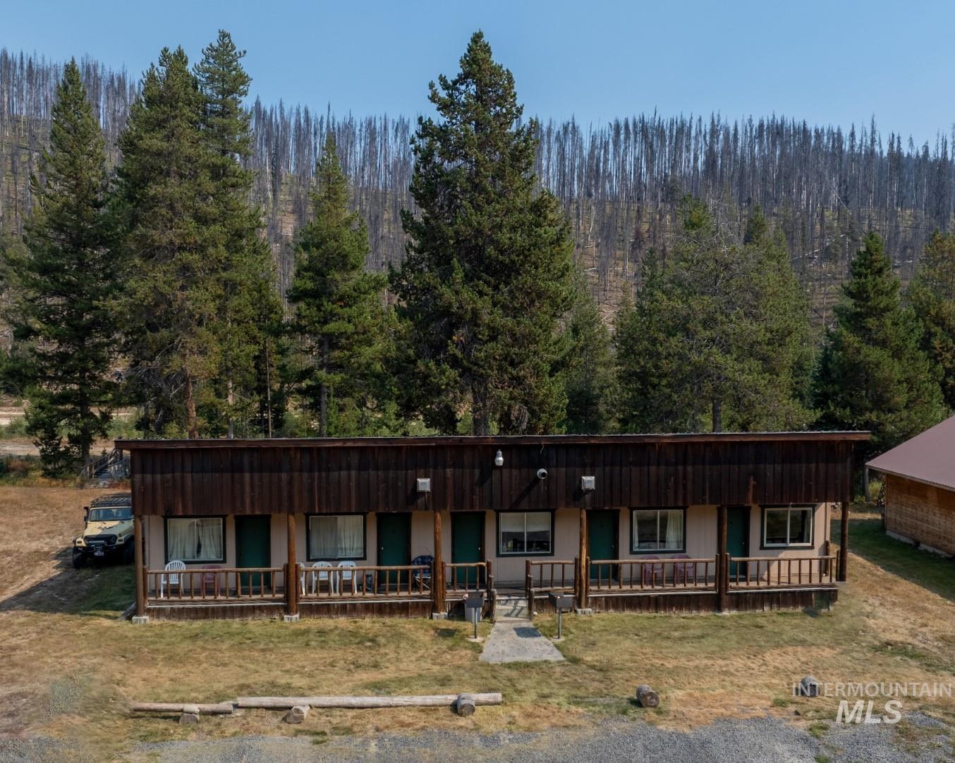 2732 & 2737 Dixie Rd, Dixie, Idaho 83525, 11 Bedrooms, 15 Rooms, Business/Commercial For Sale, Price $399,900, 98924149