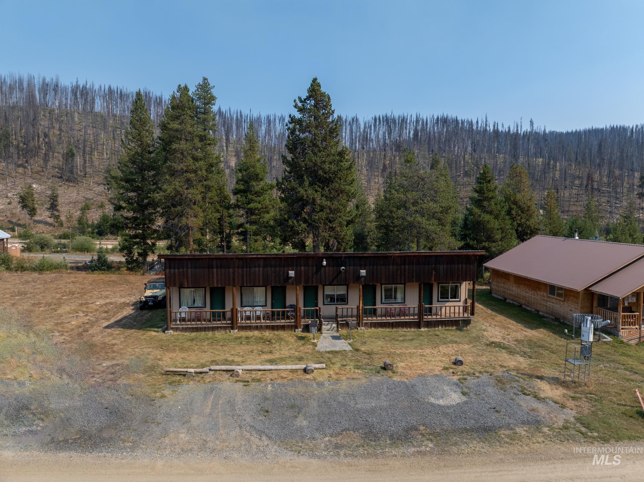 2732 & 2737 Dixie Rd, Dixie, Idaho 83525, 11 Bedrooms, 15 Rooms, Business/Commercial For Sale, Price $399,900, 98924149