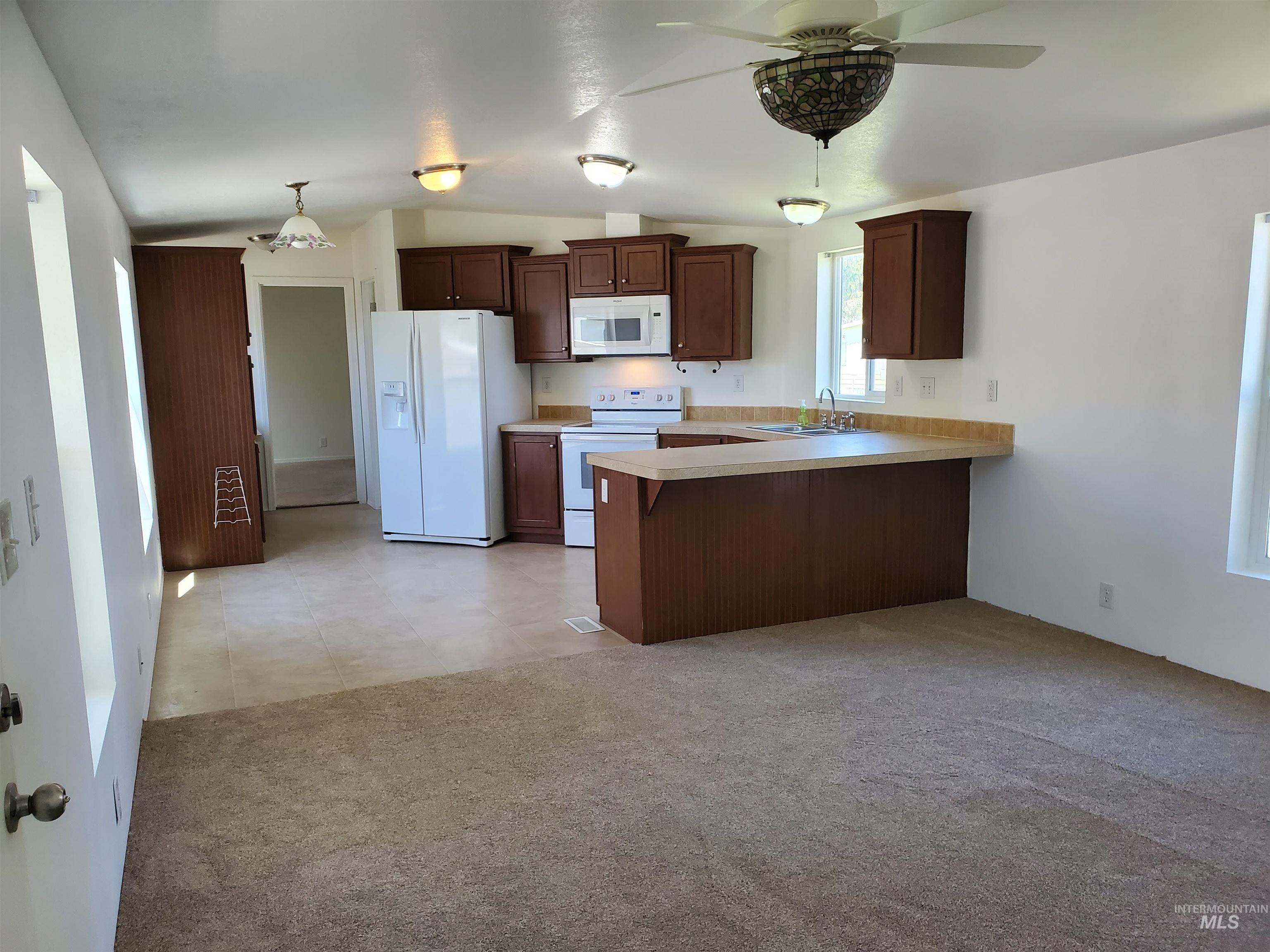 198 South Hills rd, Twin Falls, Idaho 83301-0000, 3 Bedrooms, 2 Bathrooms, Residential For Sale, Price $120,000, 98924165