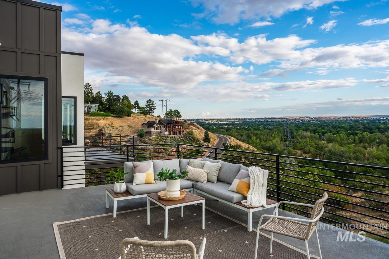 1936 S Windstar Pl., Boise, Idaho 83712, 4 Bedrooms, 4 Bathrooms, Residential For Sale, Price $1,925,000, 98924190