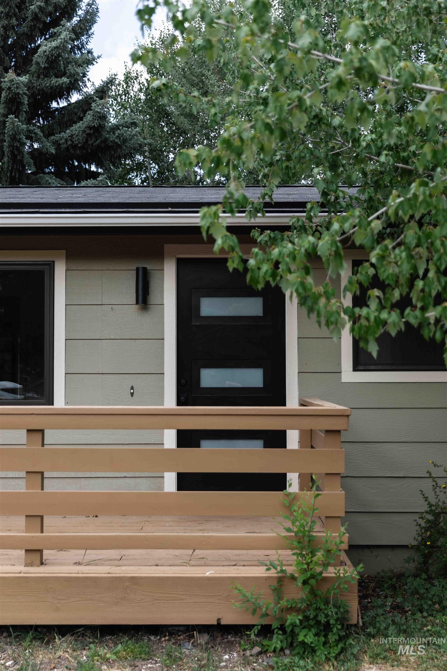 241 Pocahontas Dr, Hailey, Idaho 83333, 3 Bedrooms, 2 Bathrooms, Rental For Rent, Price $4,200, 98924202