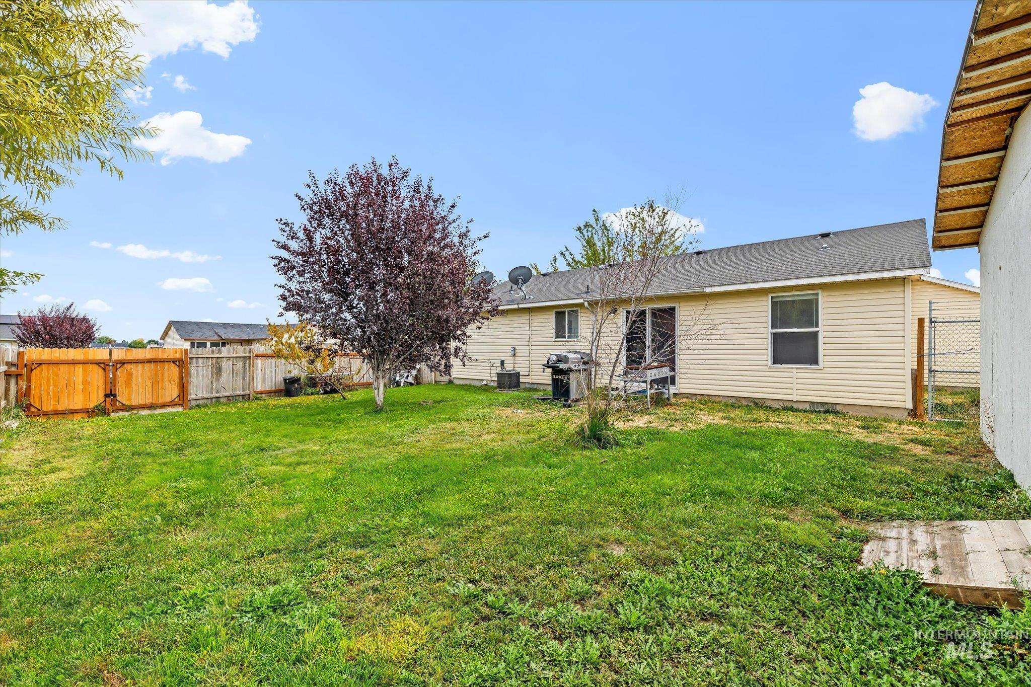 4011 Groveton St, Caldwell, Idaho 83607, 3 Bedrooms, 2 Bathrooms, Residential For Sale, Price $319,900,MLS 98924250