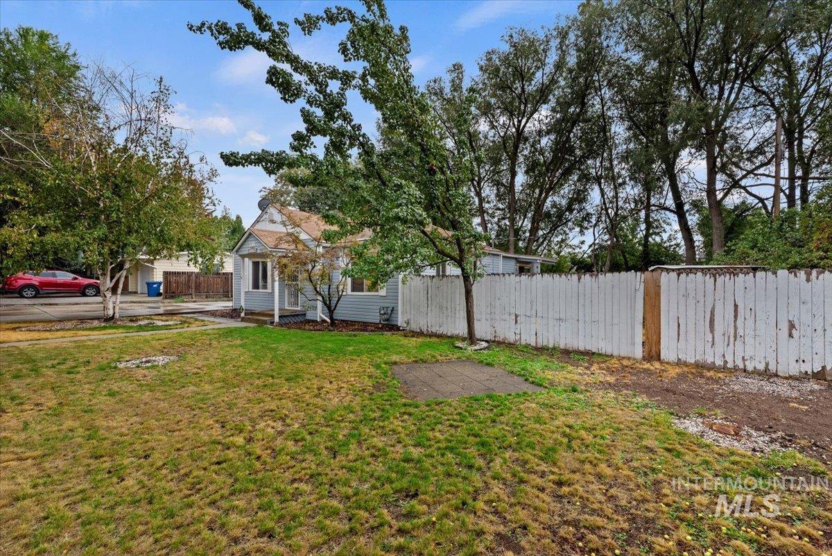 5501 W Anna, Boise, Idaho 83705, 2 Bedrooms, 1 Bathroom, Residential For Sale, Price $374,900,MLS 98924272