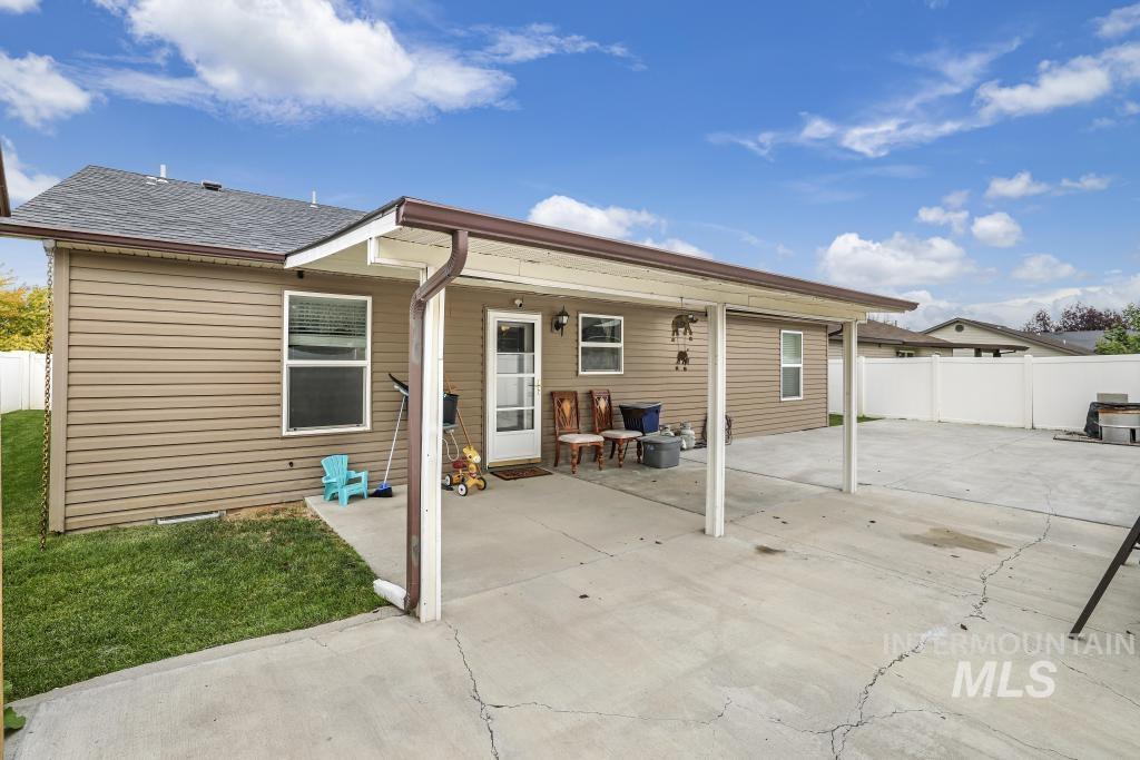 403 Pheasant, Twin Falls, Idaho 83301, 3 Bedrooms, 2 Bathrooms, Residential For Sale, Price $340,000,MLS 98924287