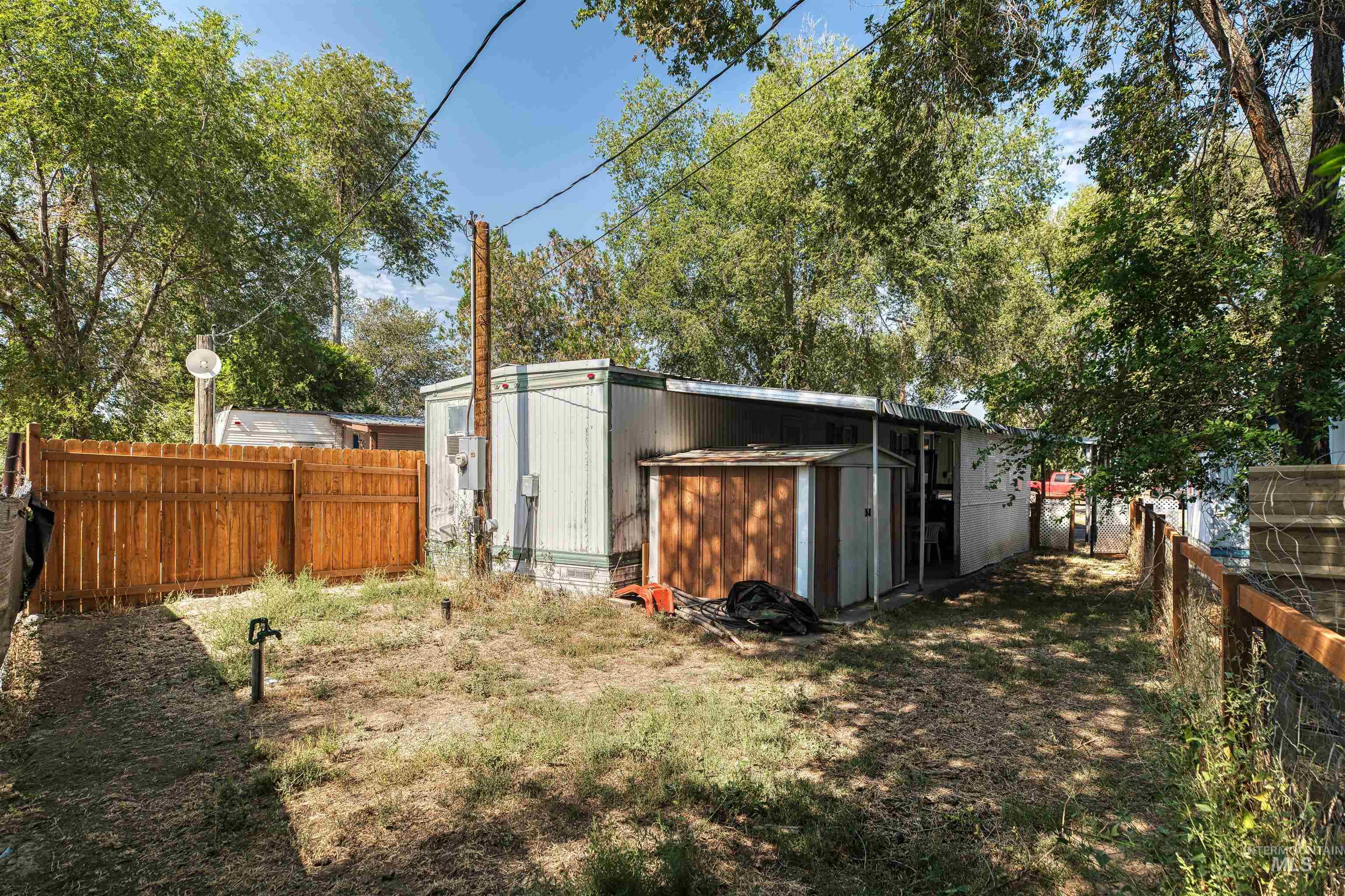 257 D St and 448 Bryant St, Vale, Oregon 97918, 5 Bedrooms, Business/Commercial For Sale, Price $175,000, 98924310