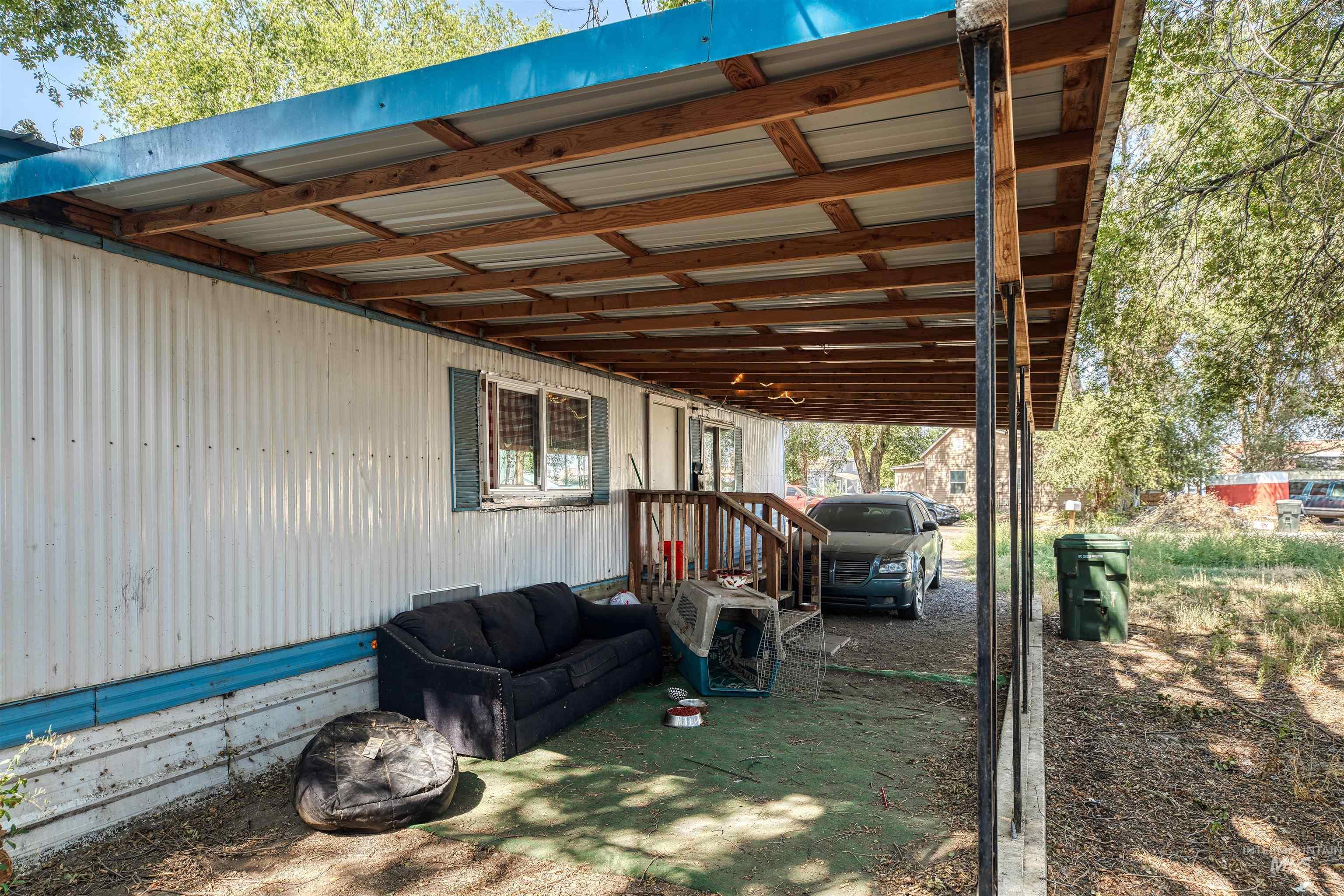 257 D St and 448 Bryant St, Vale, Oregon 97918, 5 Bedrooms, Business/Commercial For Sale, Price $175,000, 98924310
