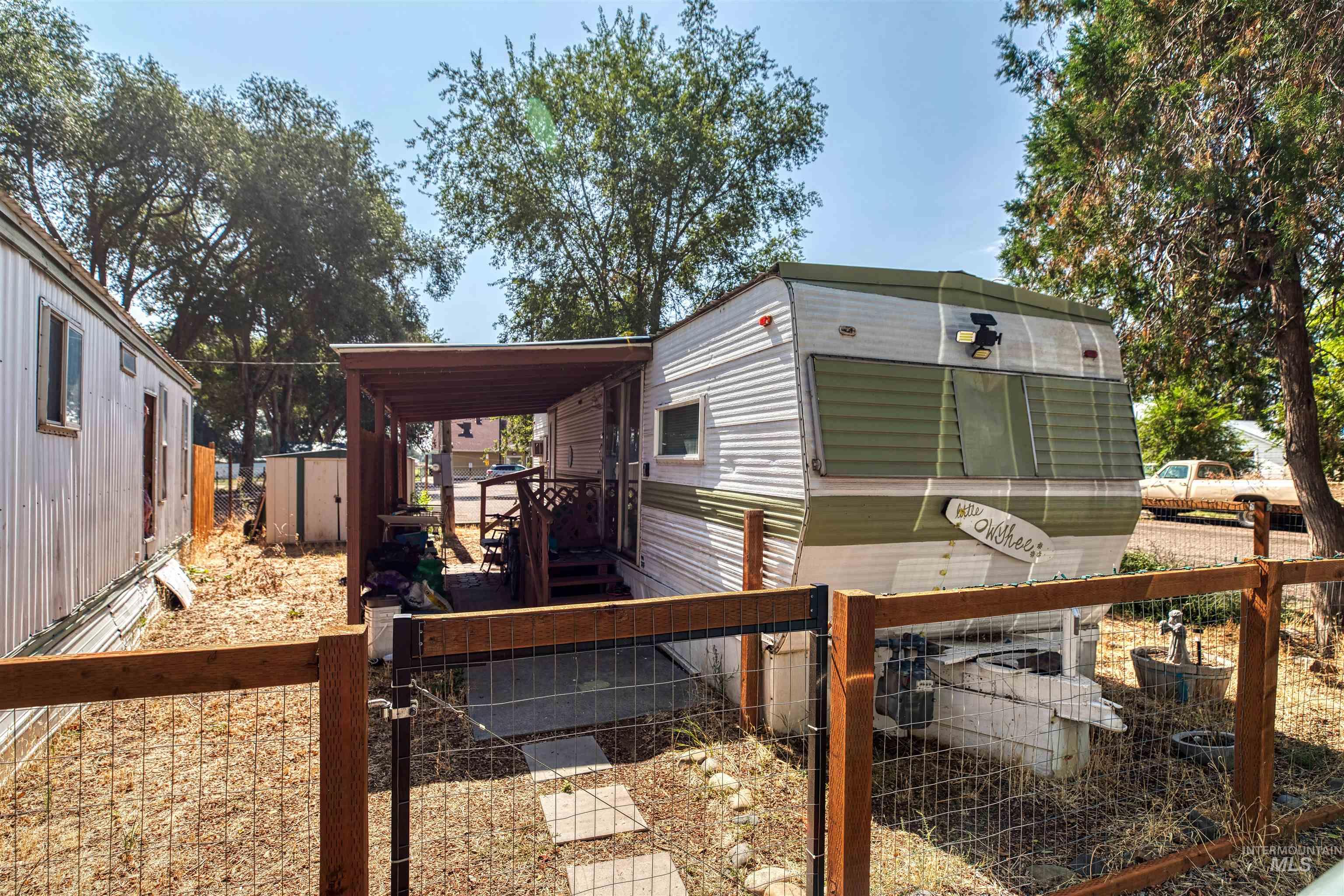 257 D St and 448 Bryant St, Vale, Oregon 97918, 5 Bedrooms, Business/Commercial For Sale, Price $175,000, 98924310