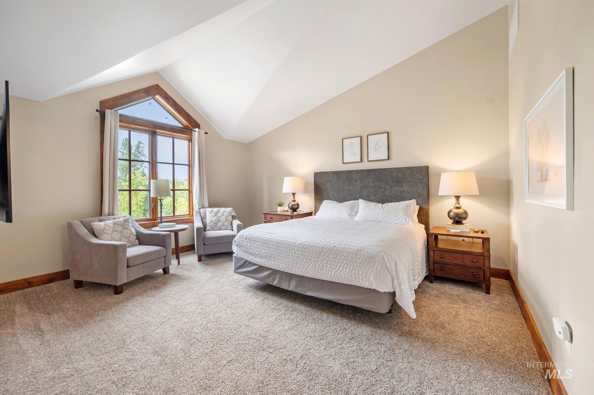 75 Arling Center Court, Donnelly, Idaho 83615, 2 Bedrooms, 2 Bathrooms, Residential For Sale, Price $995,000, 98924315