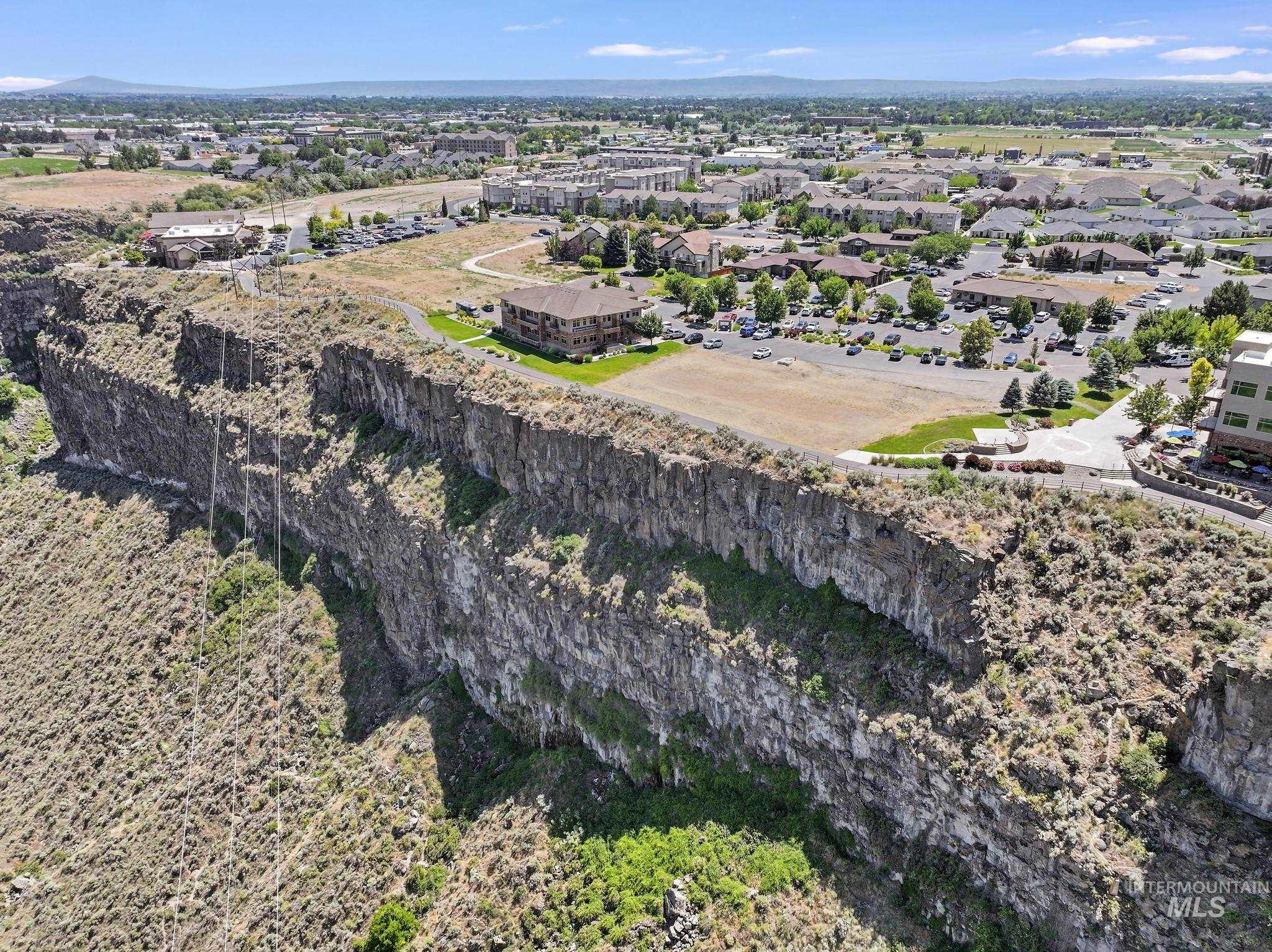 Bird's eye view of a mountainous background