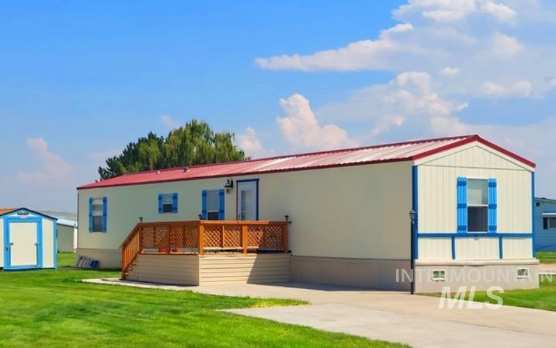 450 Pole Line Rd, Twin Falls, Idaho 83301, 3 Bedrooms, 2 Bathrooms, Residential For Sale, Price $79,900, 98924386