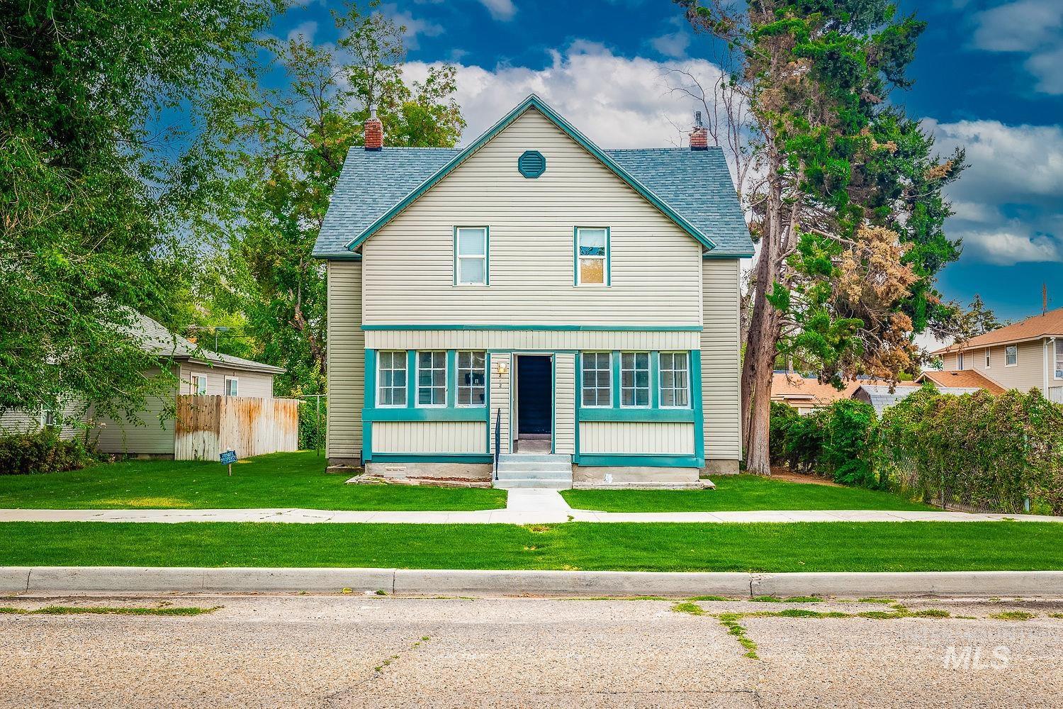 212 N 14th Ave., Nampa, Idaho 83687, 1 Bedroom, 1 Bathroom, Residential Income For Sale, Price $375,000, 98924388