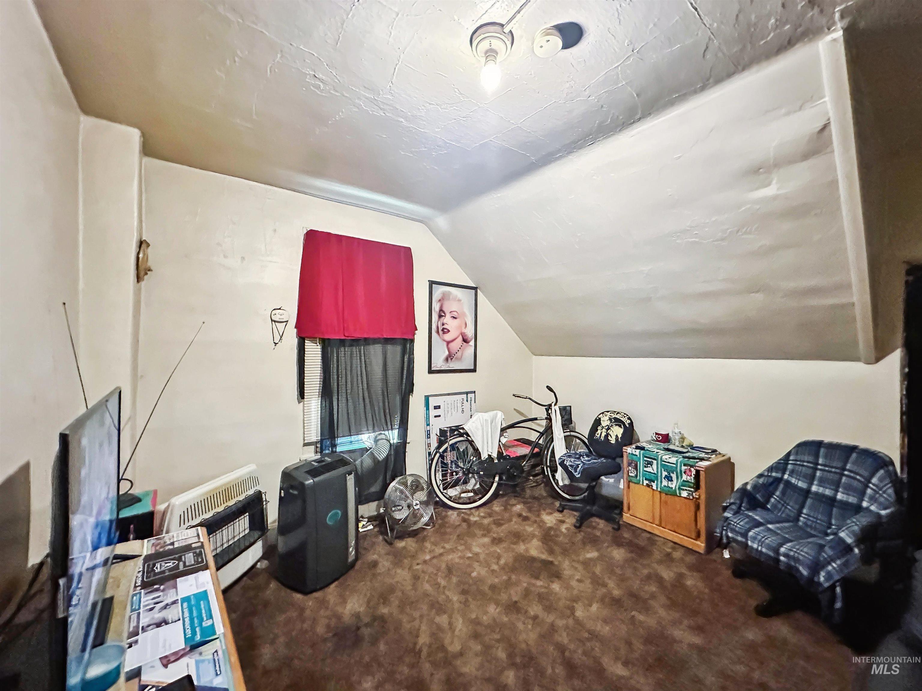 212 N 14th Ave., Nampa, Idaho 83687, 1 Bedroom, 1 Bathroom, Residential Income For Sale, Price $375,000, 98924388