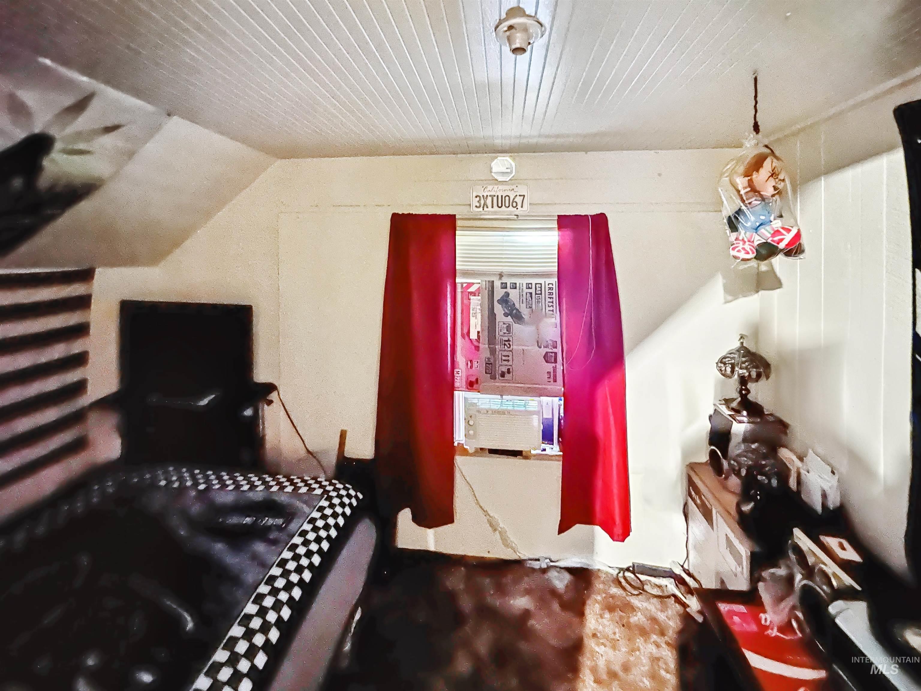 212 N 14th Ave., Nampa, Idaho 83687, 1 Bedroom, 1 Bathroom, Residential Income For Sale, Price $375,000, 98924388