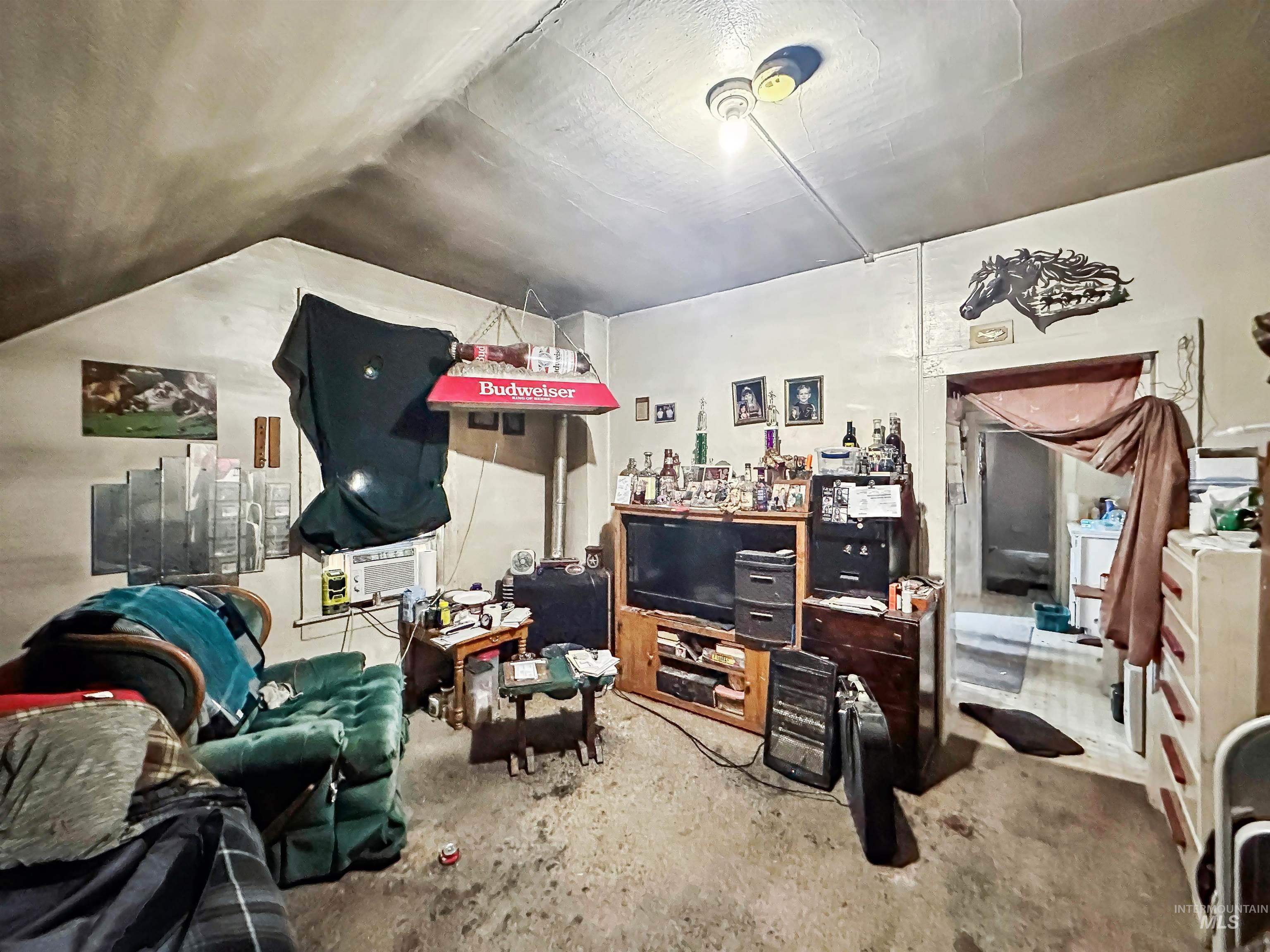 212 N 14th Ave., Nampa, Idaho 83687, 1 Bedroom, 1 Bathroom, Residential Income For Sale, Price $375,000, 98924388