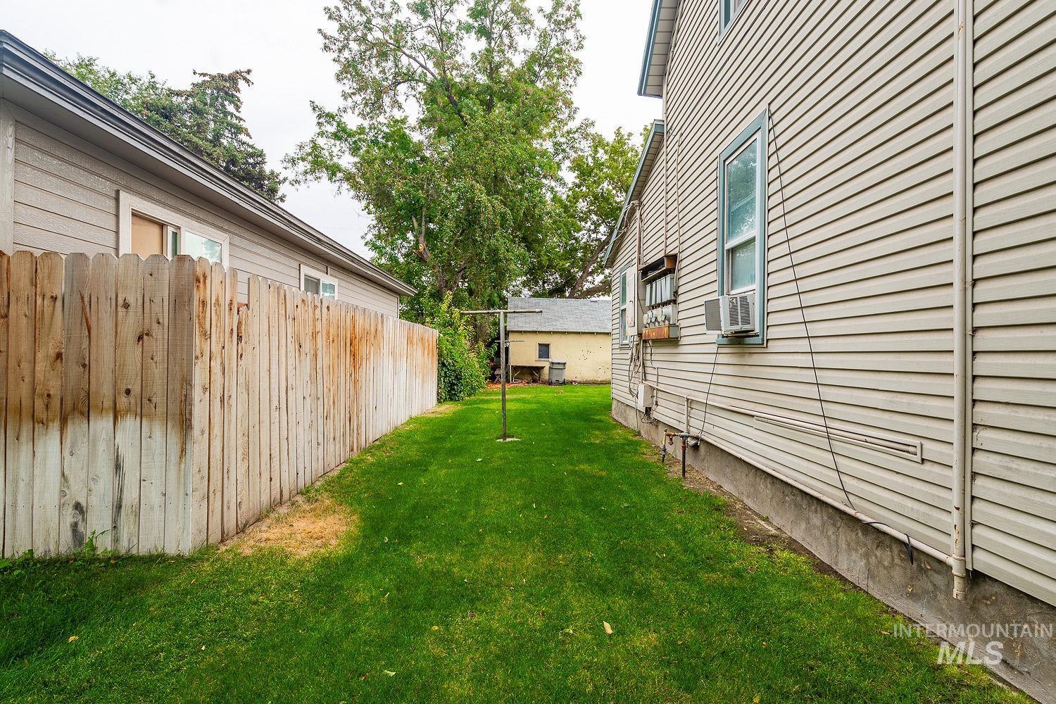 212 N 14th Ave., Nampa, Idaho 83687, 1 Bedroom, 1 Bathroom, Residential Income For Sale, Price $375,000, 98924388