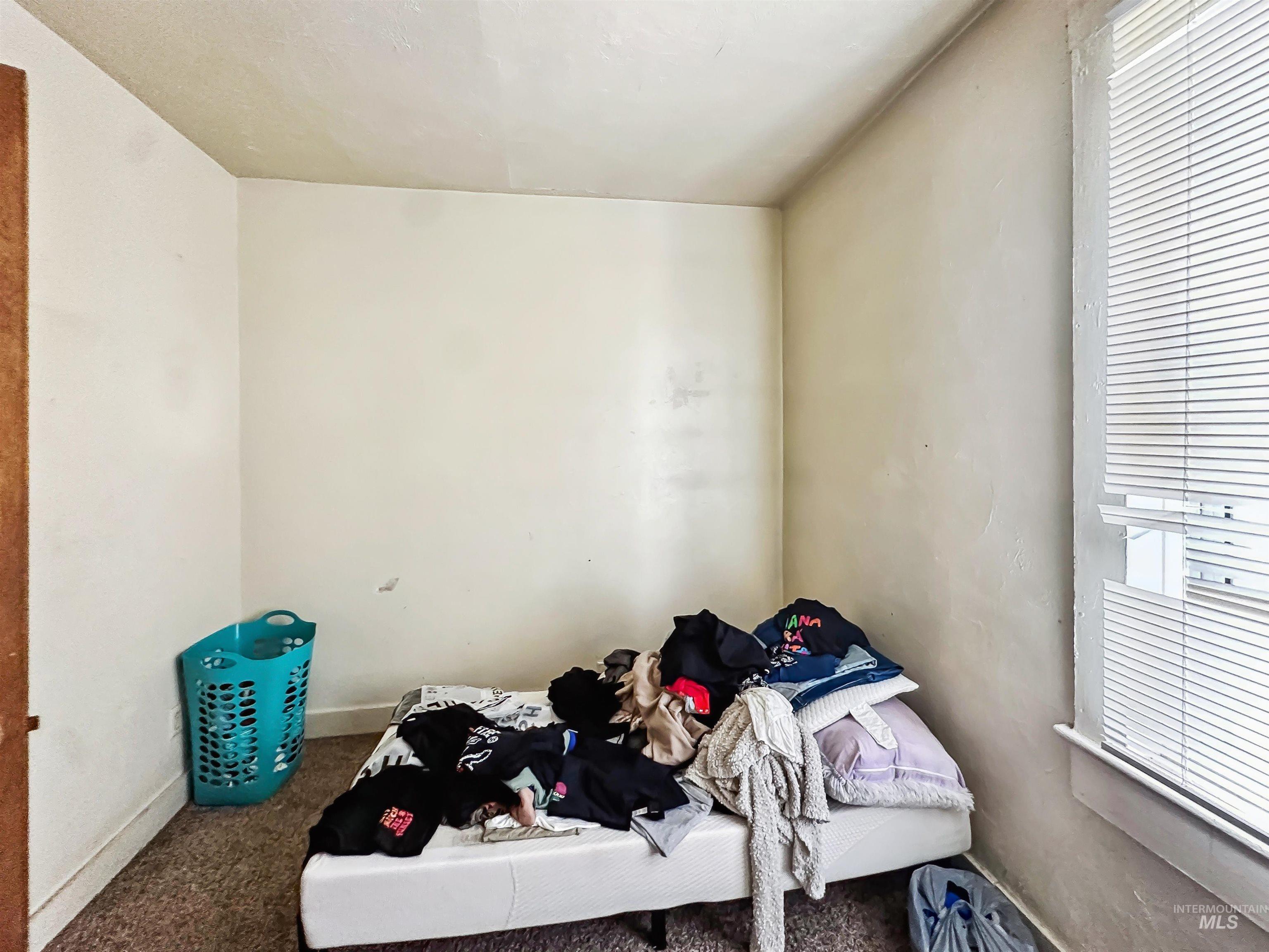 212 N 14th Ave., Nampa, Idaho 83687, 1 Bedroom, 1 Bathroom, Residential Income For Sale, Price $375,000, 98924388