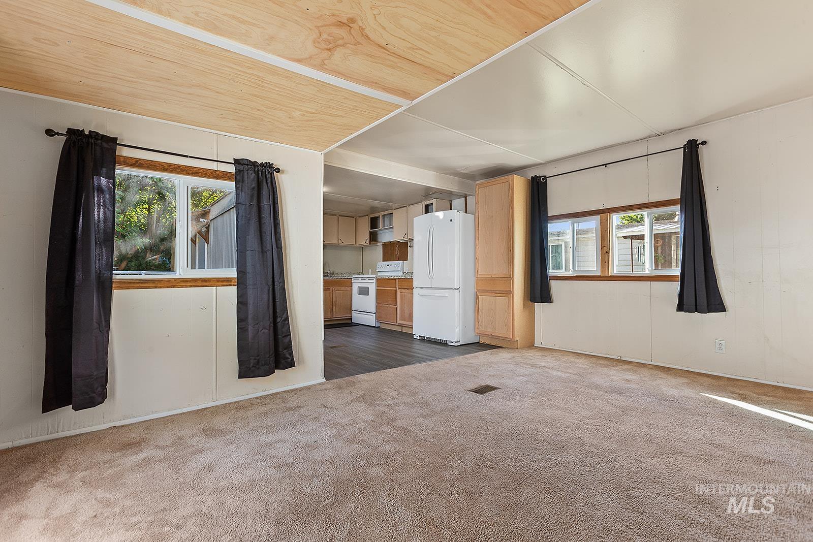 631 Warner Ave, Lewiston, Idaho 83501, 2 Bedrooms, 1 Bathroom, Residential For Sale, Price $39,900, 98924428