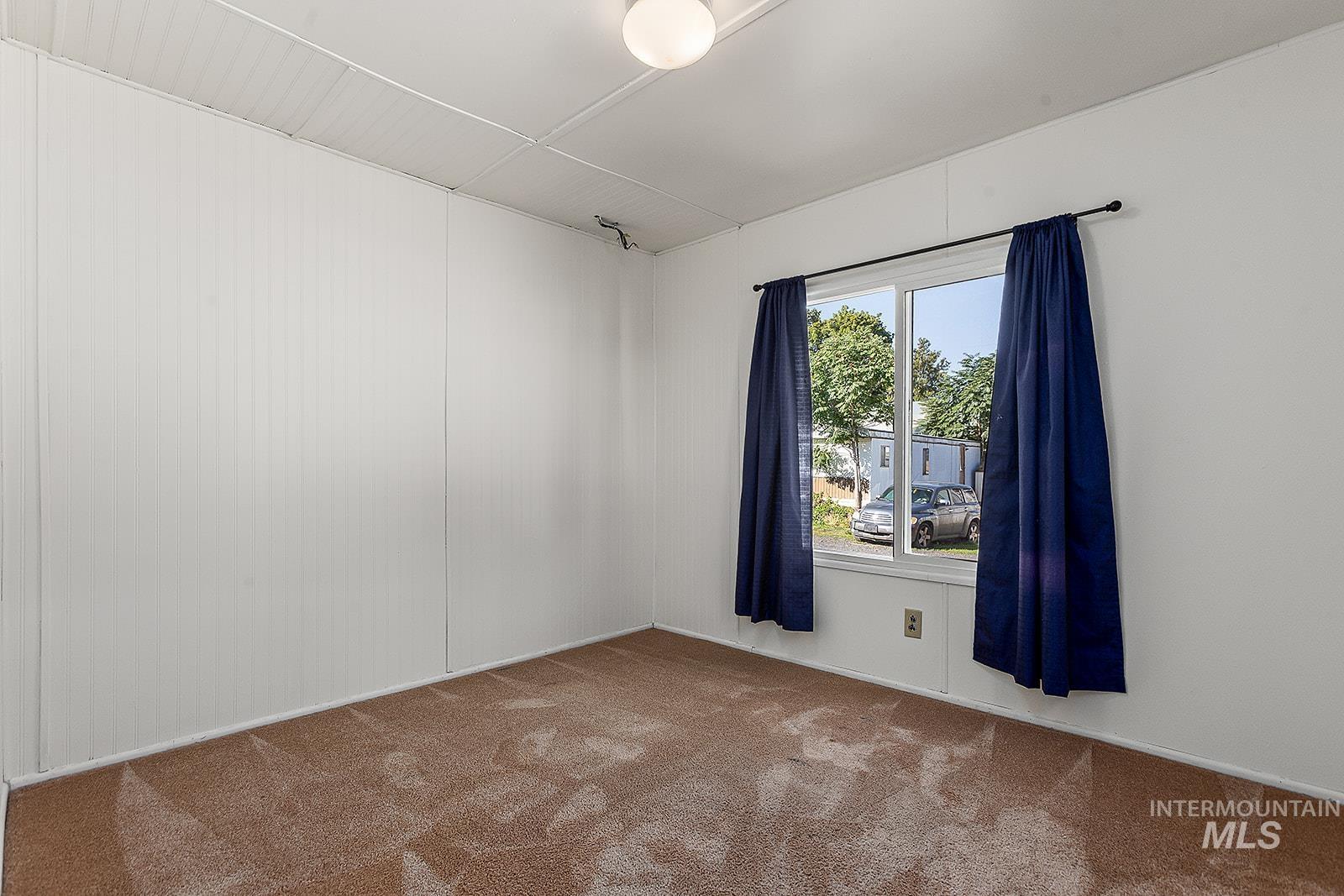 631 Warner Ave, Lewiston, Idaho 83501, 2 Bedrooms, 1 Bathroom, Residential For Sale, Price $39,900, 98924428