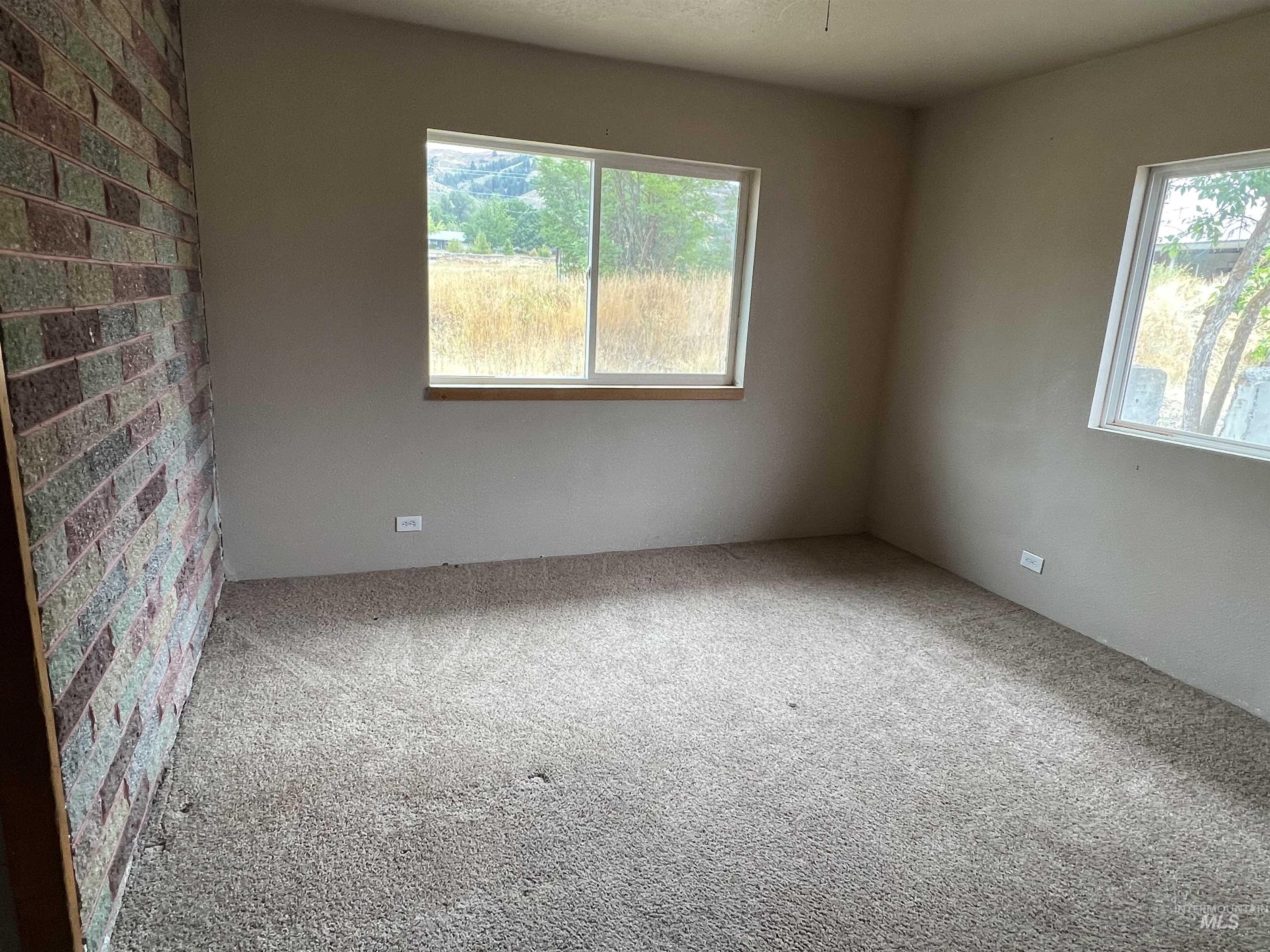 201 S Exeter, Council, Idaho 83612, 3 Bedrooms, 1 Bathroom, Residential Income For Sale, Price $399,900, 98924429