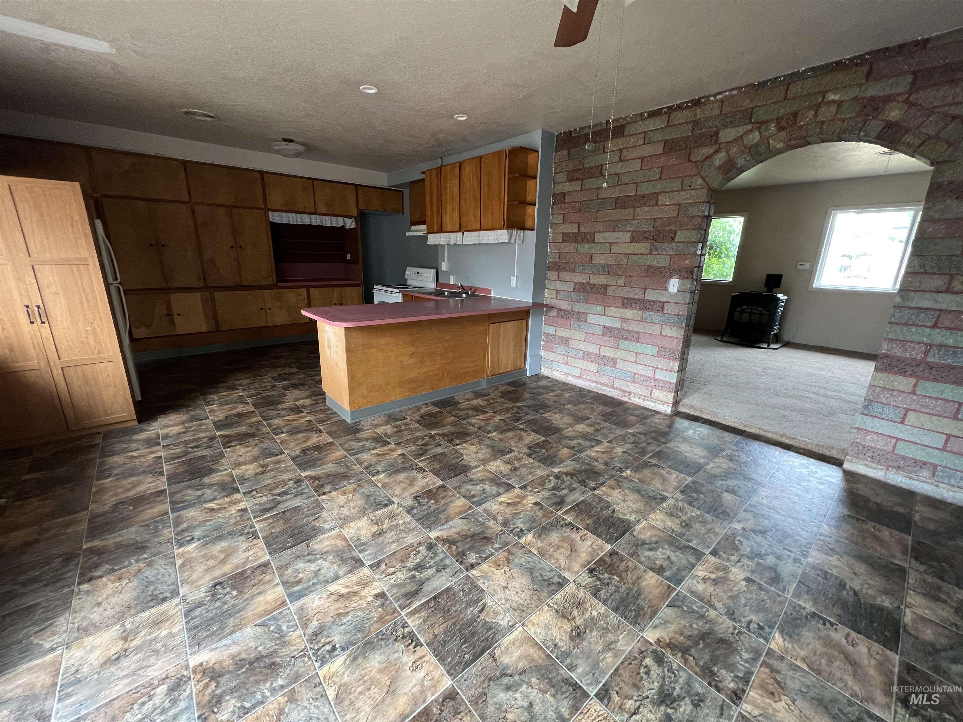 201 S Exeter, Council, Idaho 83612, 3 Bedrooms, 1 Bathroom, Residential Income For Sale, Price $399,900, 98924429
