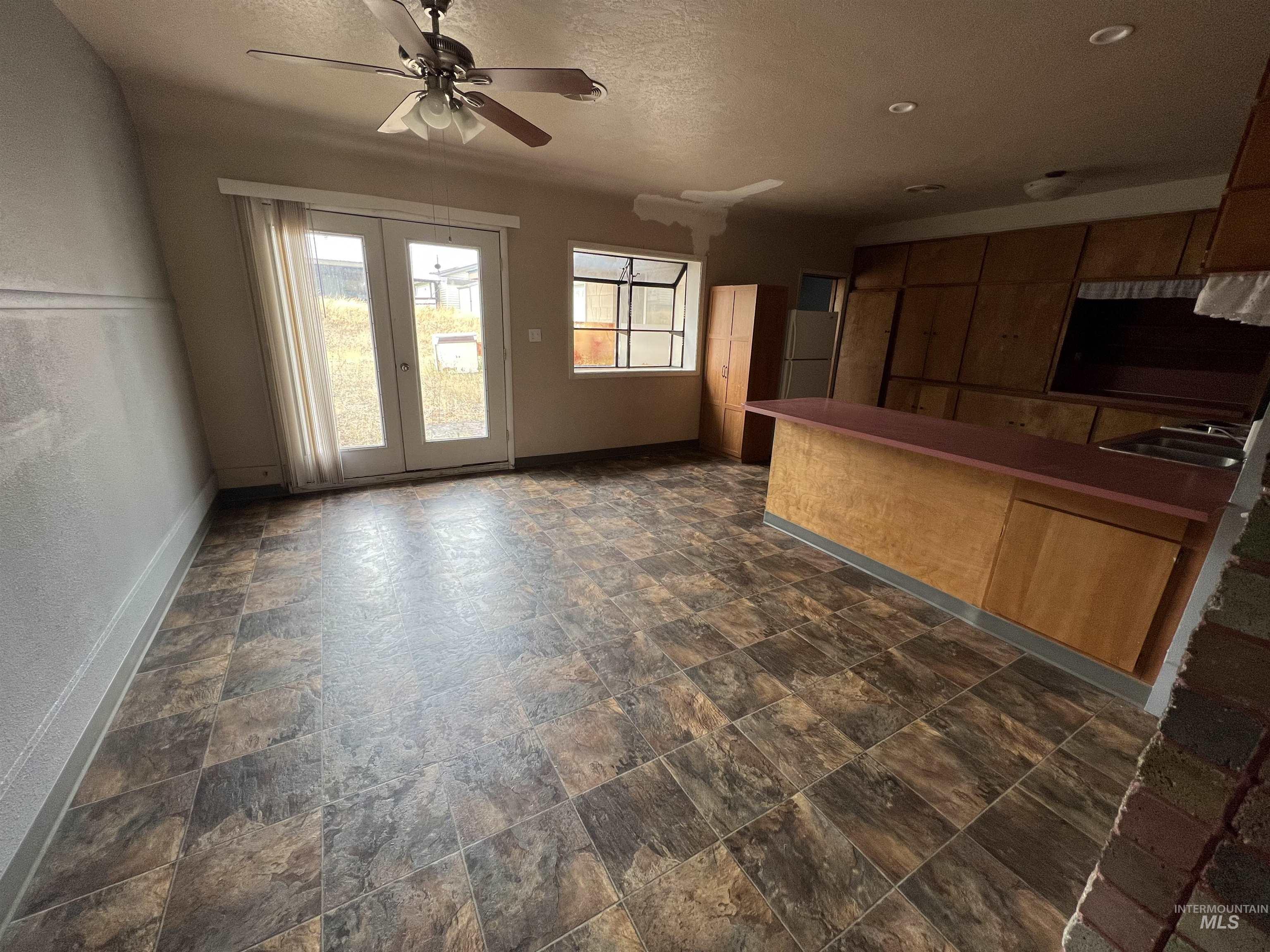 201 S Exeter, Council, Idaho 83612, 3 Bedrooms, 1 Bathroom, Residential Income For Sale, Price $399,900, 98924429