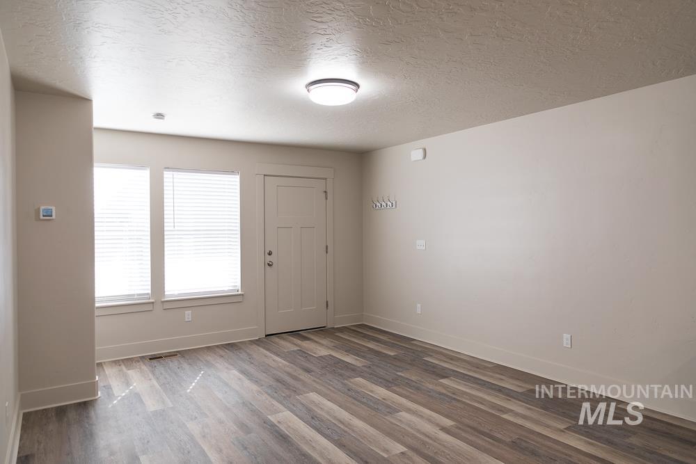 789 NW 3rd #2, Ontario, Oregon 97914, 2 Bedrooms, 1 Bathroom, Rental For Rent, Price $1,650, 98924485