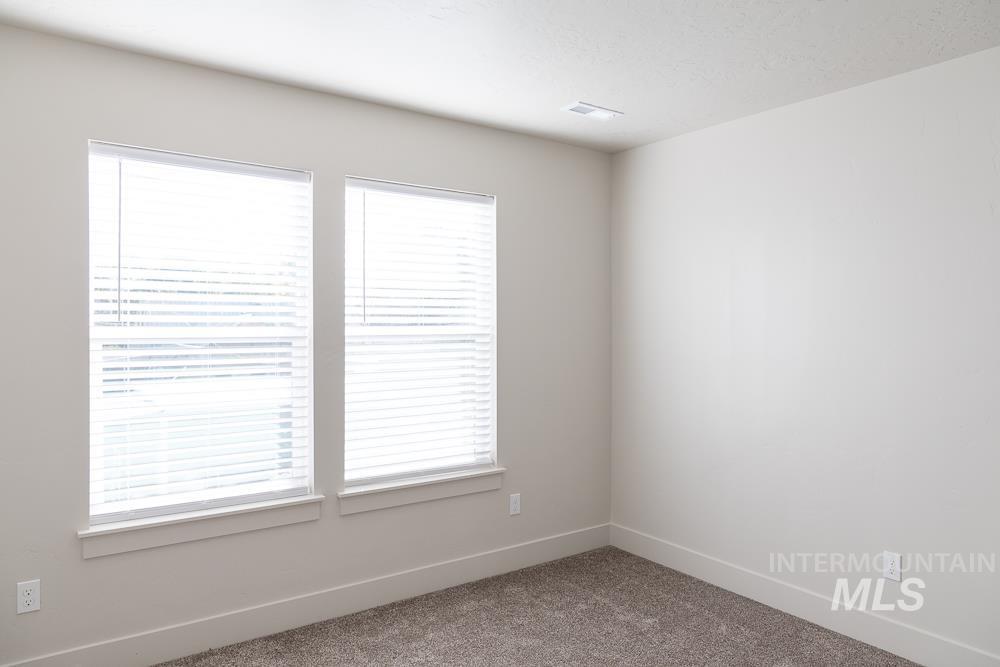 789 NW 3rd #2, Ontario, Oregon 97914, 2 Bedrooms, 1 Bathroom, Rental For Rent, Price $1,650, 98924485