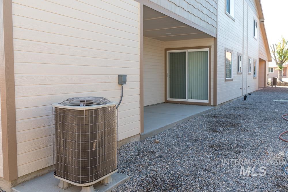 789 NW 3rd #2, Ontario, Oregon 97914, 2 Bedrooms, 1 Bathroom, Rental For Rent, Price $1,650, 98924485