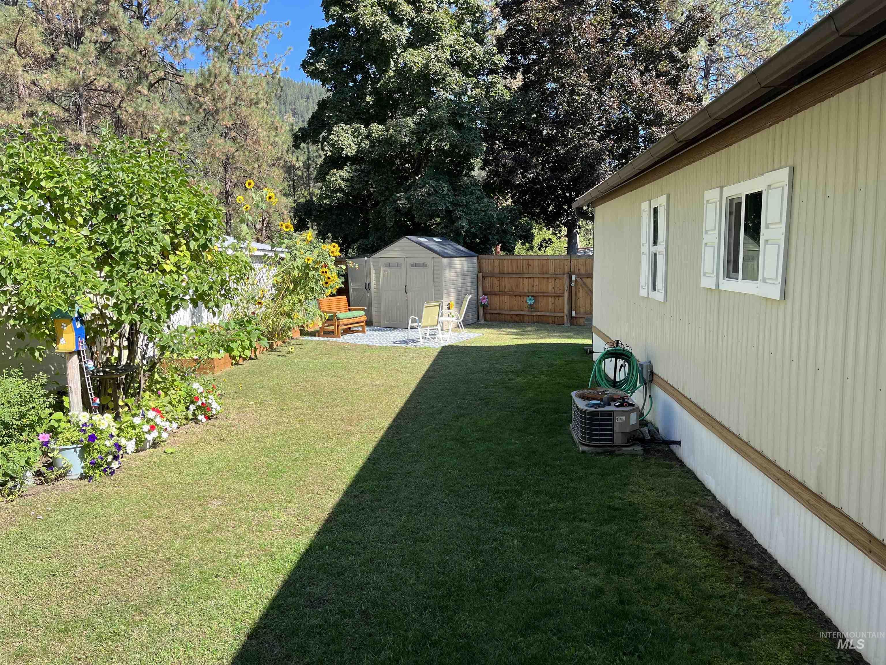 10 Bass Ln, Orofino, Idaho 83544, 2 Bedrooms, 1 Bathroom, Residential For Sale, Price $60,000,MLS 98924514