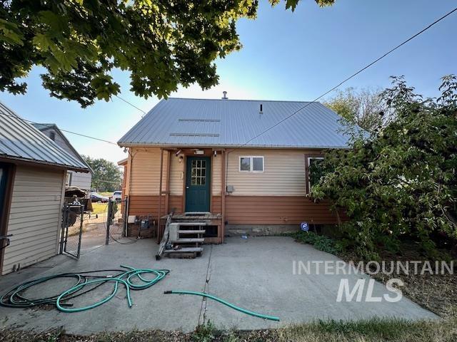 914 W 3rd St, Weiser, Idaho 83672, 2 Bedrooms, 1 Bathroom, Residential For Sale, Price $139,900,MLS 98924553