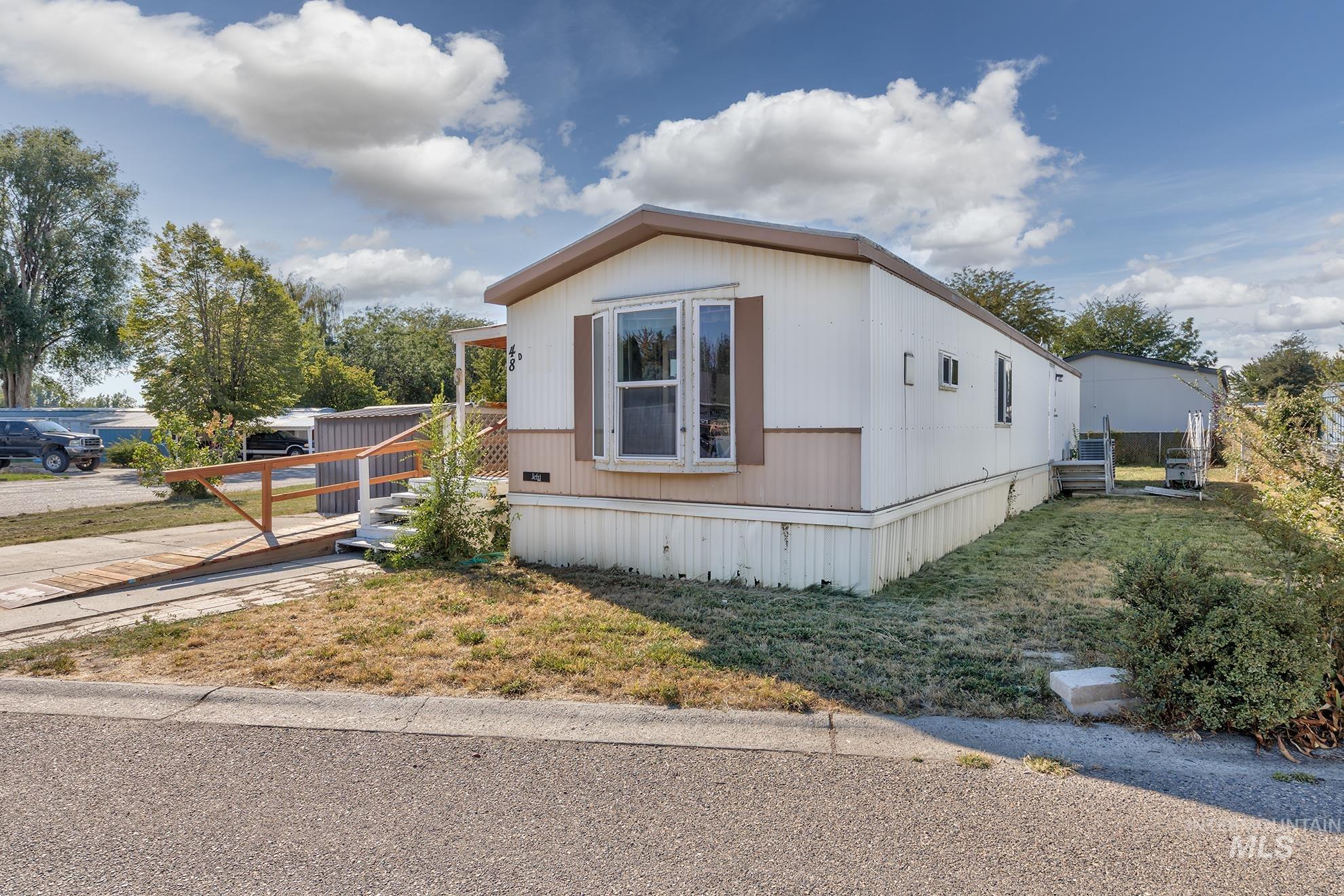 1500 W 7th St, Weiser, Idaho 83672, 2 Bedrooms, 1 Bathroom, Residential For Sale, Price $42,000,MLS 98924557