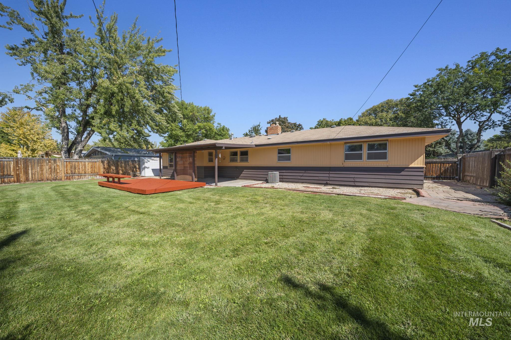 2719 N Norman Drive, Boise, Idaho 83704, 3 Bedrooms, 1.5 Bathrooms, Residential For Sale, Price $419,900,MLS 98924583