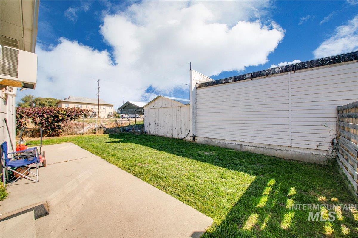 2011 Willow St, Caldwell, Idaho 83605, 2 Bedrooms, 1 Bathroom, Residential Income For Sale, Price $529,900, 98924611