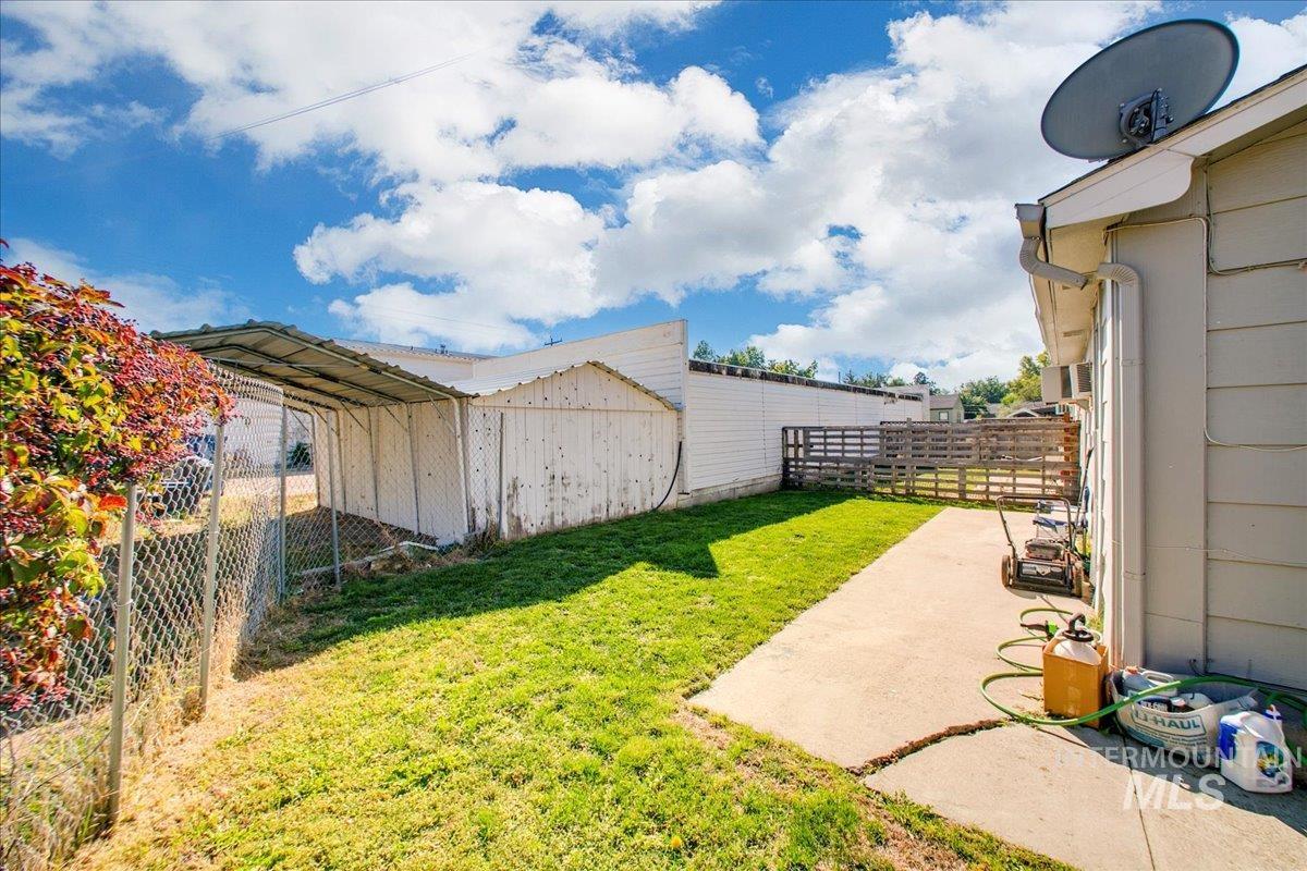 2011 Willow St, Caldwell, Idaho 83605, 2 Bedrooms, 1 Bathroom, Residential Income For Sale, Price $529,900, 98924611