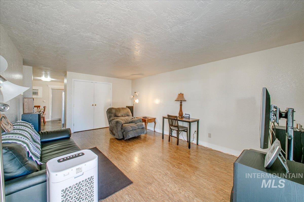 2011 Willow St, Caldwell, Idaho 83605, 2 Bedrooms, 1 Bathroom, Residential Income For Sale, Price $529,900, 98924611