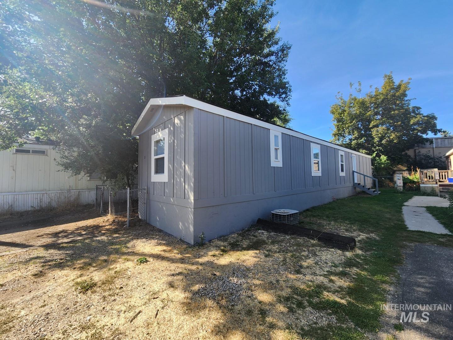 711 4th Ave N, Nampa, Idaho 83687, 2 Bedrooms, 2 Bathrooms, Residential For Sale, Price $78,900, 98924639