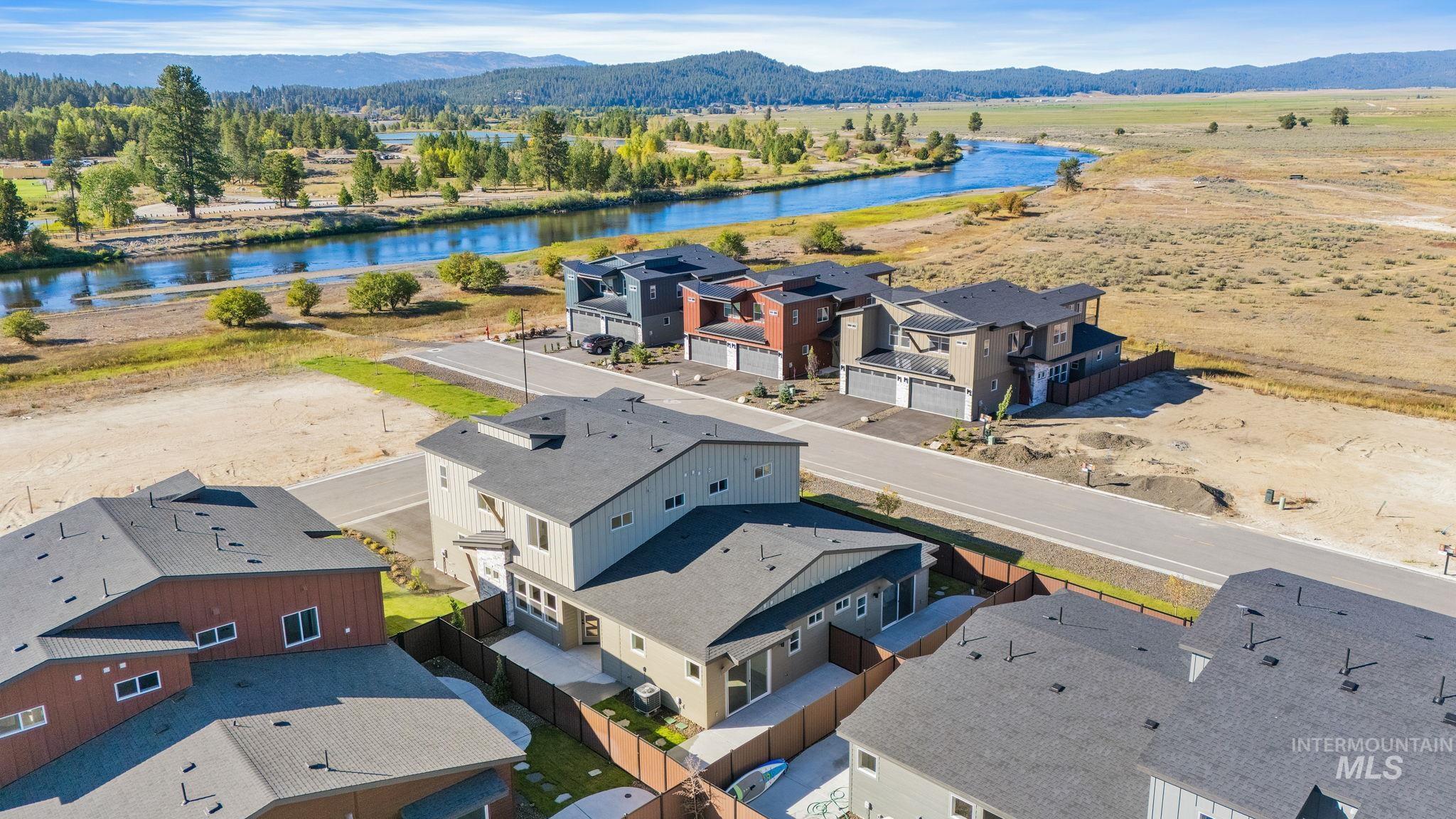 28 Bridger St, Cascade, Idaho 83611, 3 Bedrooms, 2.5 Bathrooms, Rental For Rent, Price $2,800, 98924660