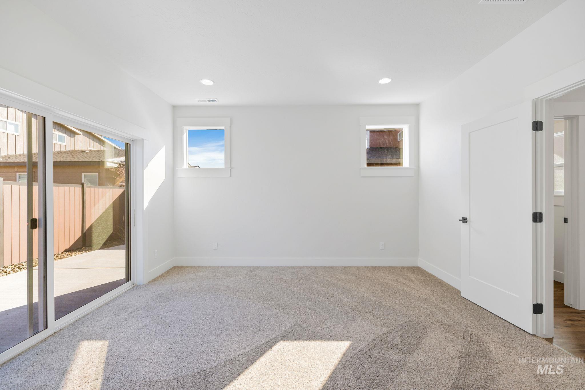 28 Bridger St, Cascade, Idaho 83611, 3 Bedrooms, 2.5 Bathrooms, Rental For Rent, Price $2,800, 98924660