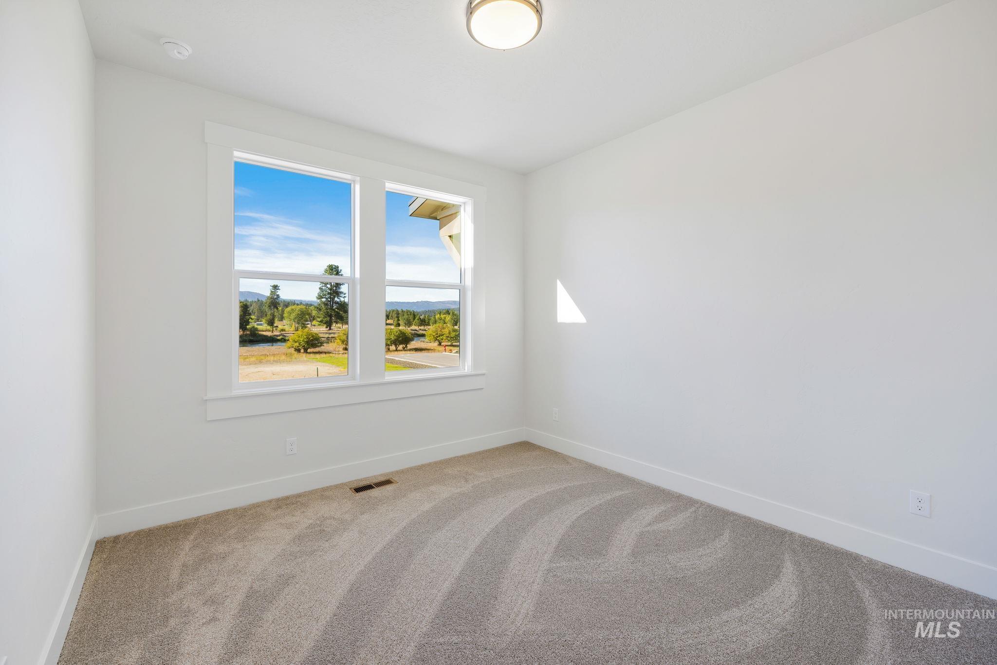 28 Bridger St, Cascade, Idaho 83611, 3 Bedrooms, 2.5 Bathrooms, Rental For Rent, Price $2,800, 98924660